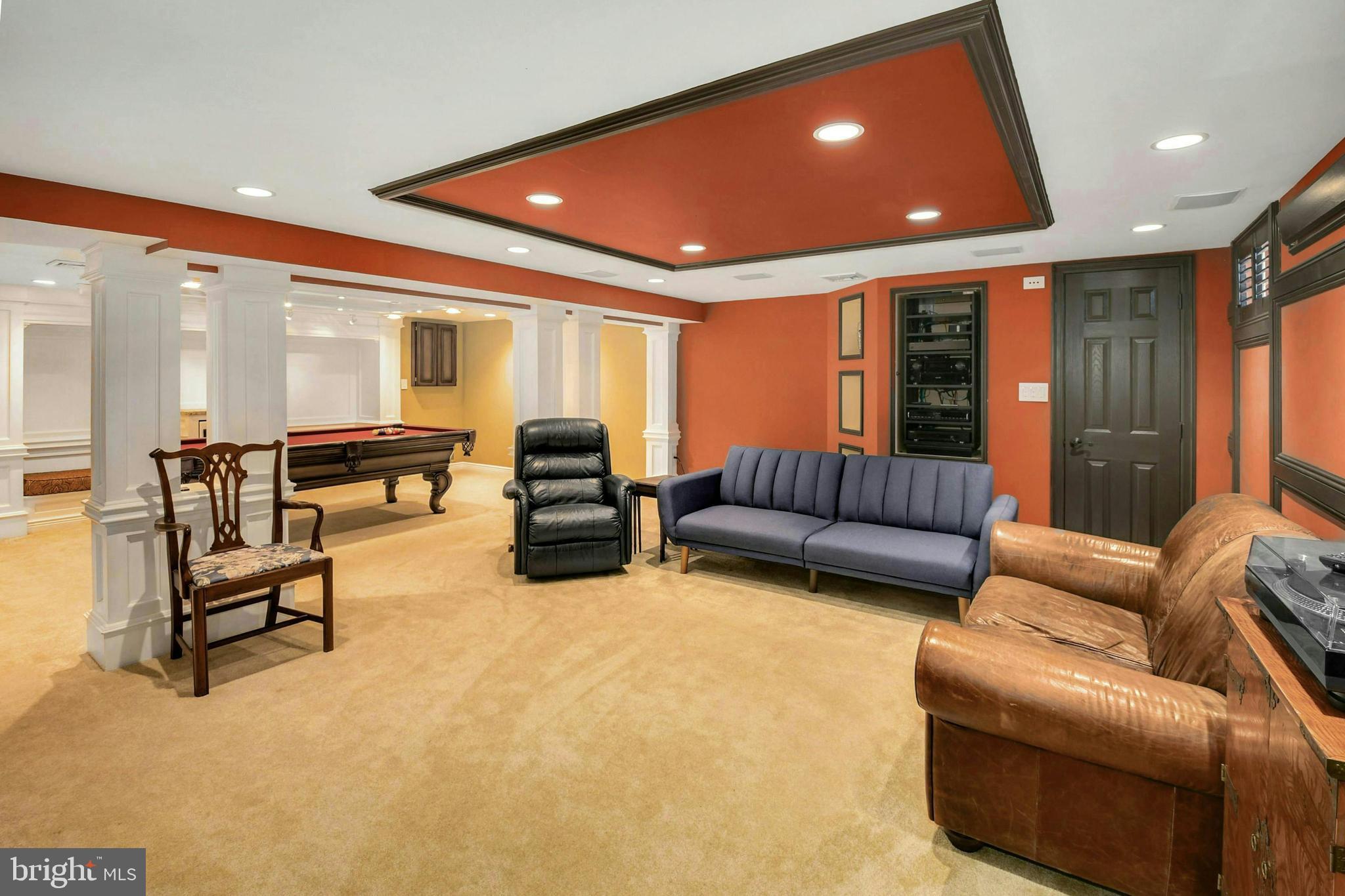 COUNTRY INN ESTATES - Residential