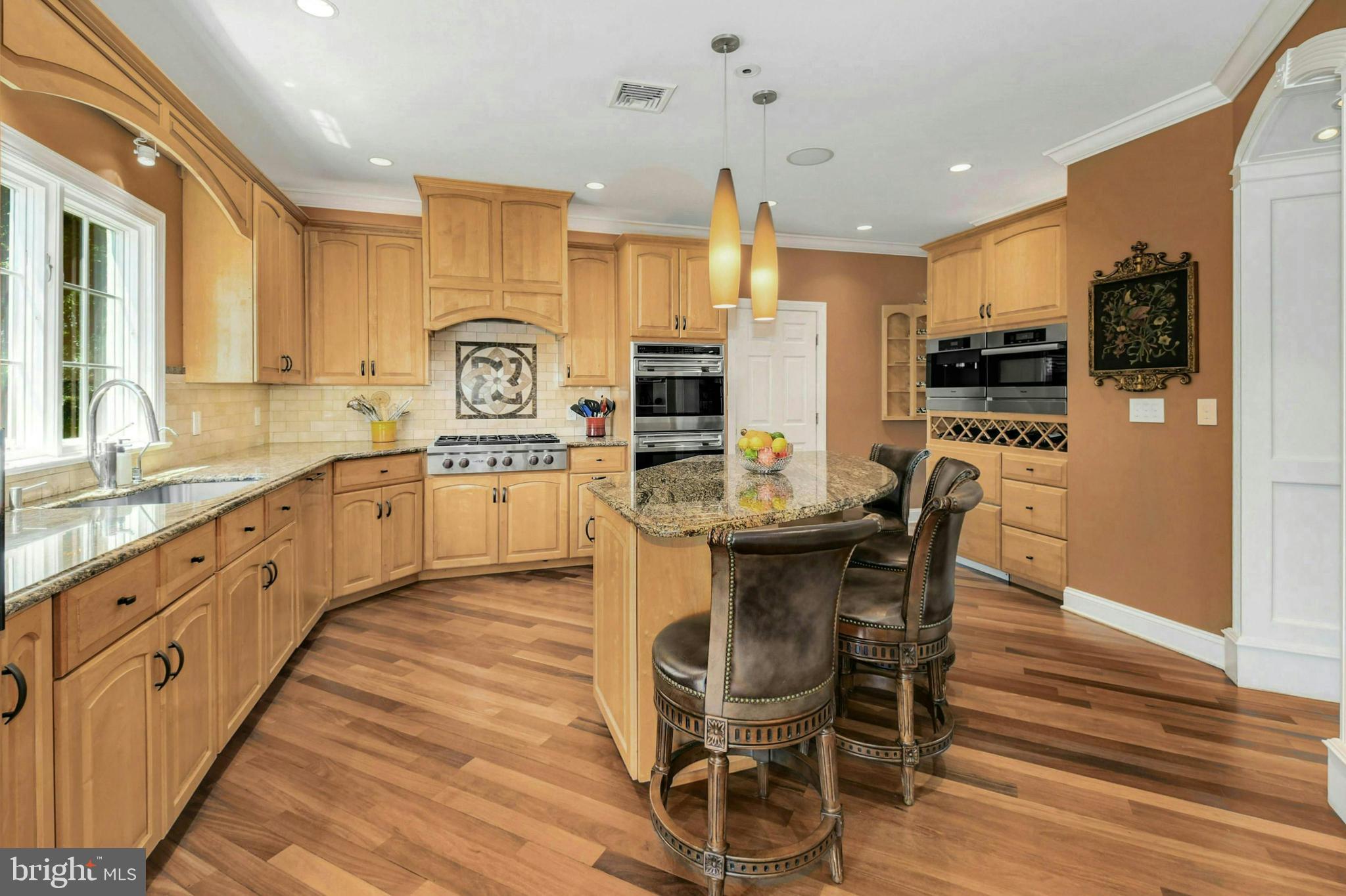 COUNTRY INN ESTATES - Residential