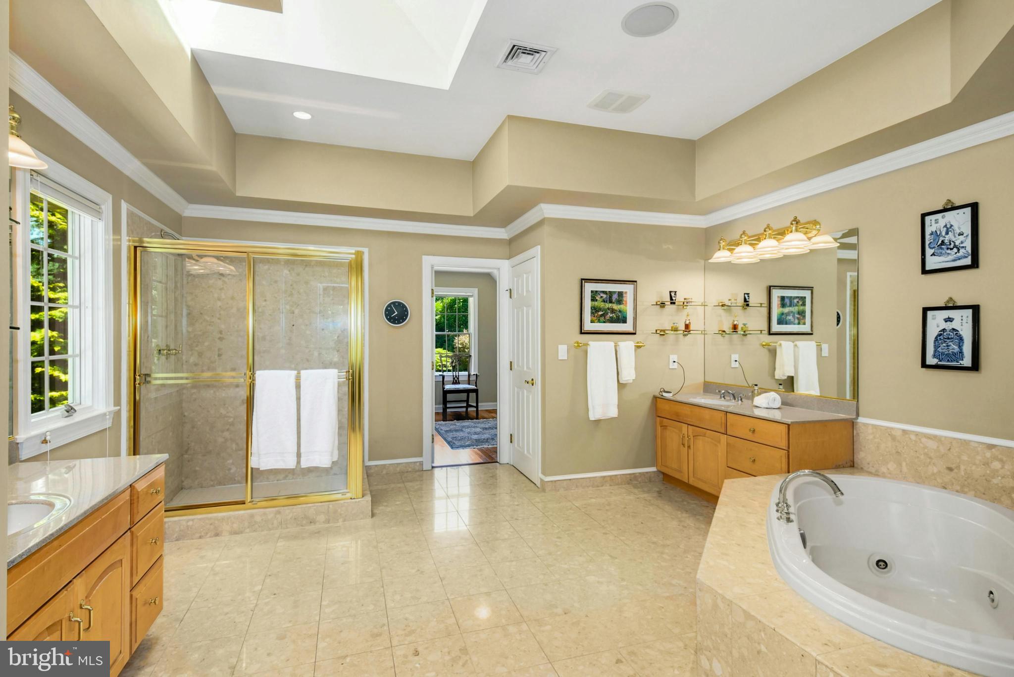 COUNTRY INN ESTATES - Residential