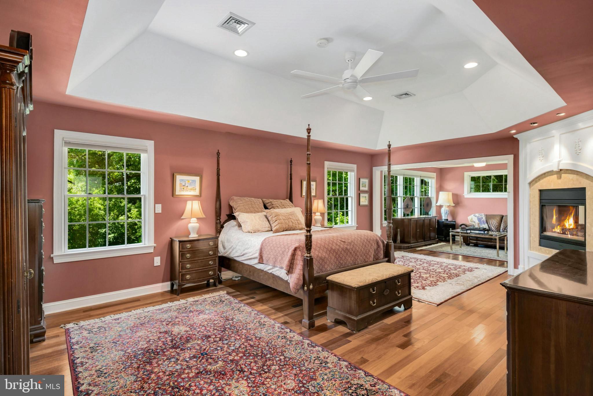 COUNTRY INN ESTATES - Residential