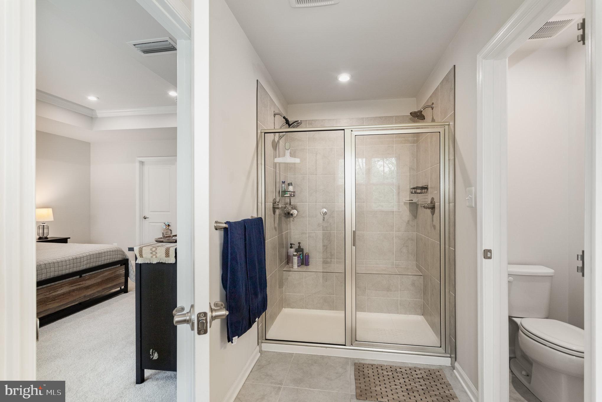 STRAY WINDS FARM - Residential