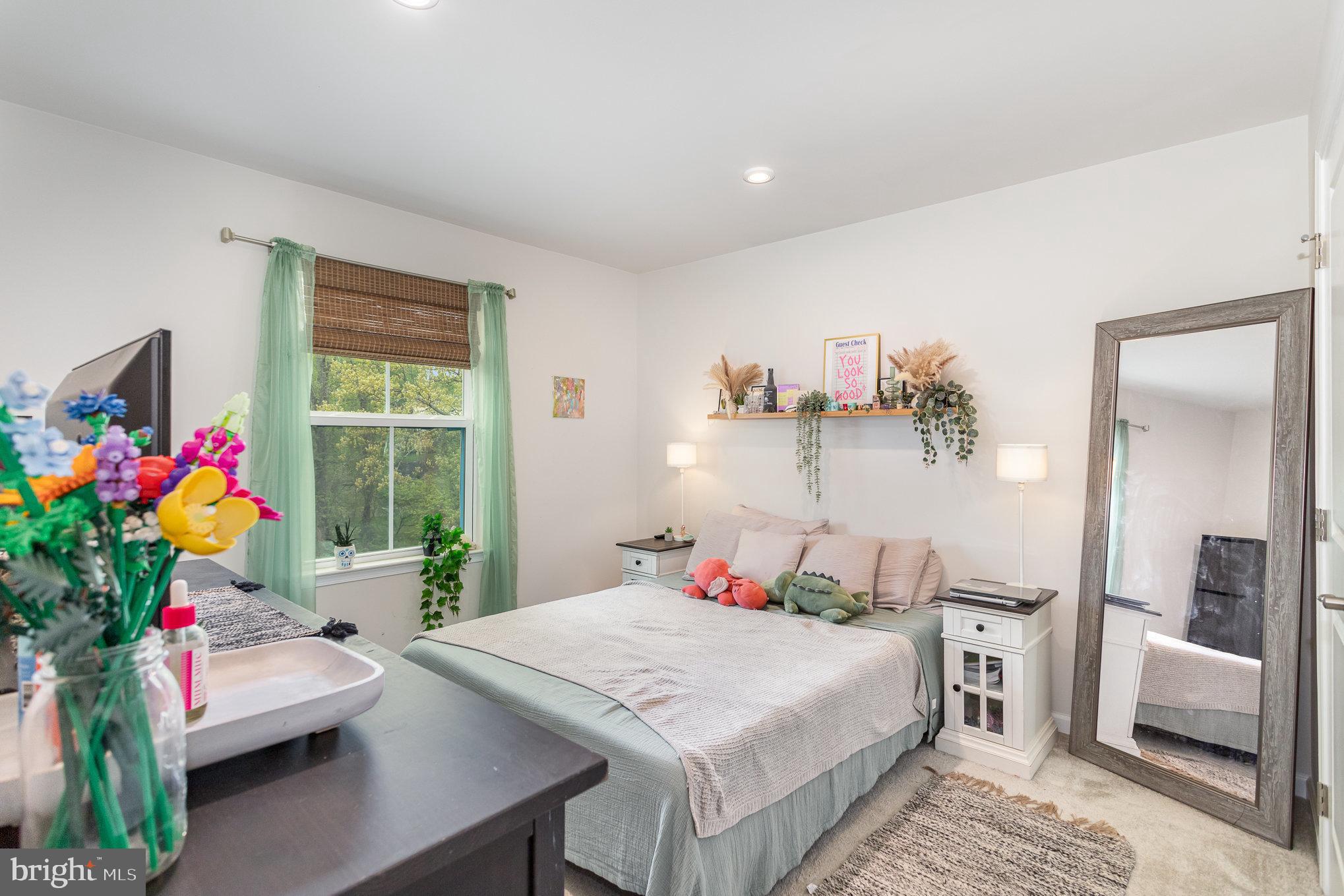 STRAY WINDS FARM - Residential