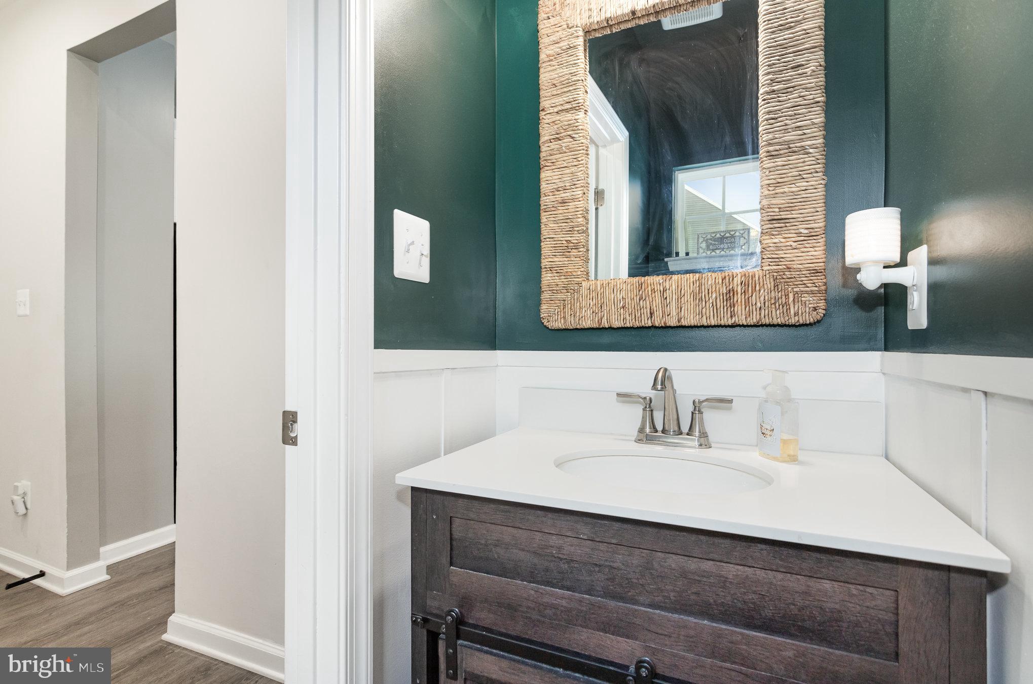 STRAY WINDS FARM - Residential