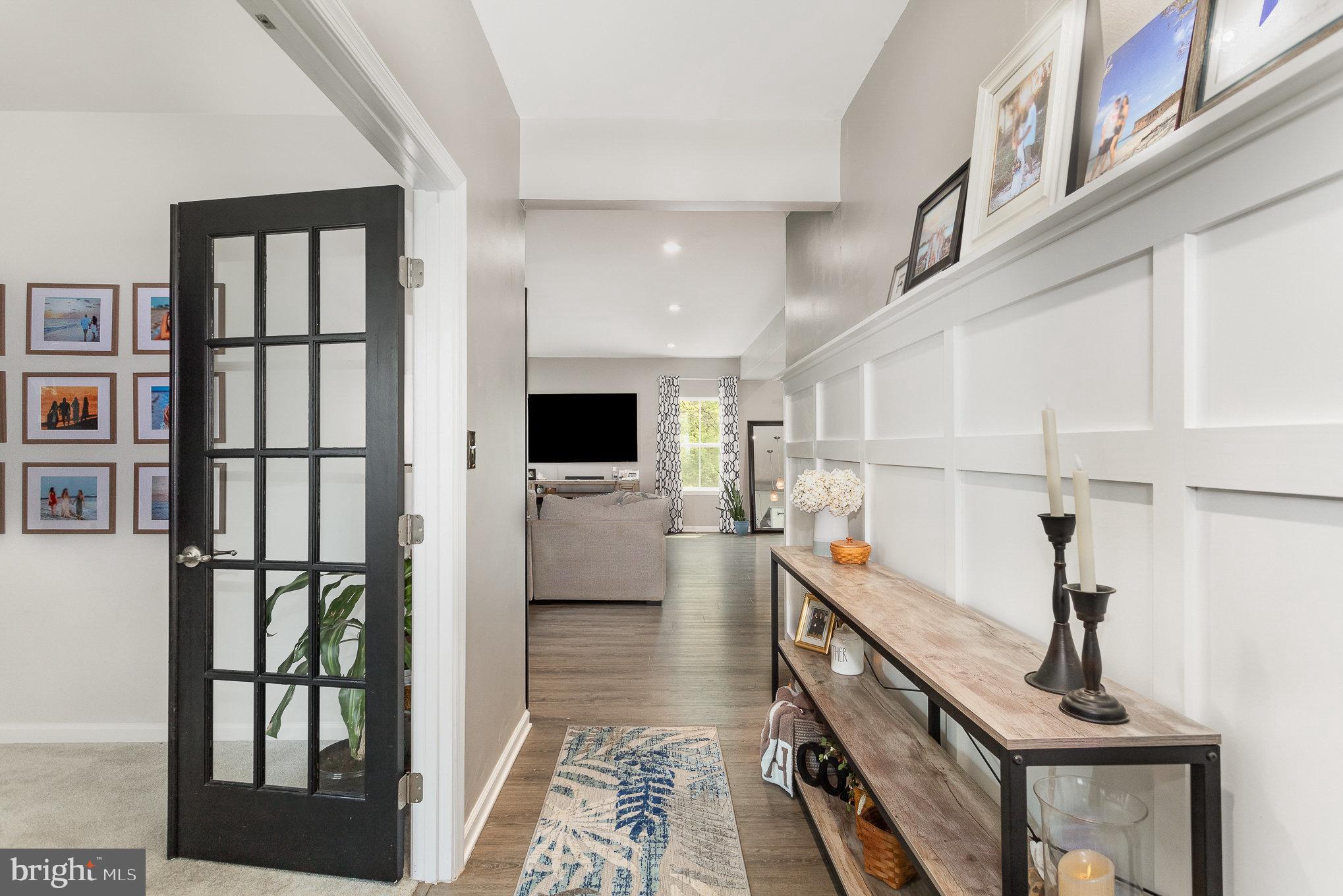 STRAY WINDS FARM - Residential