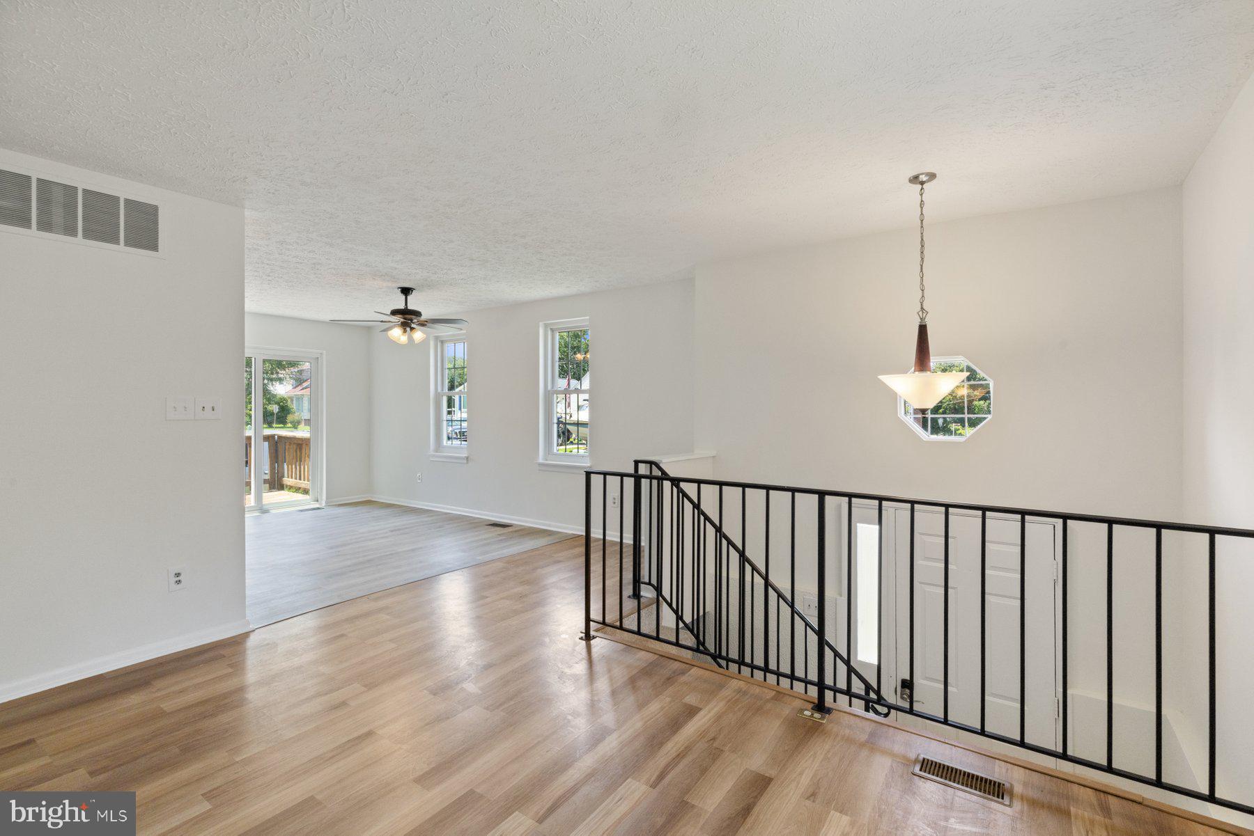 RIVIERA BEACH - Residential