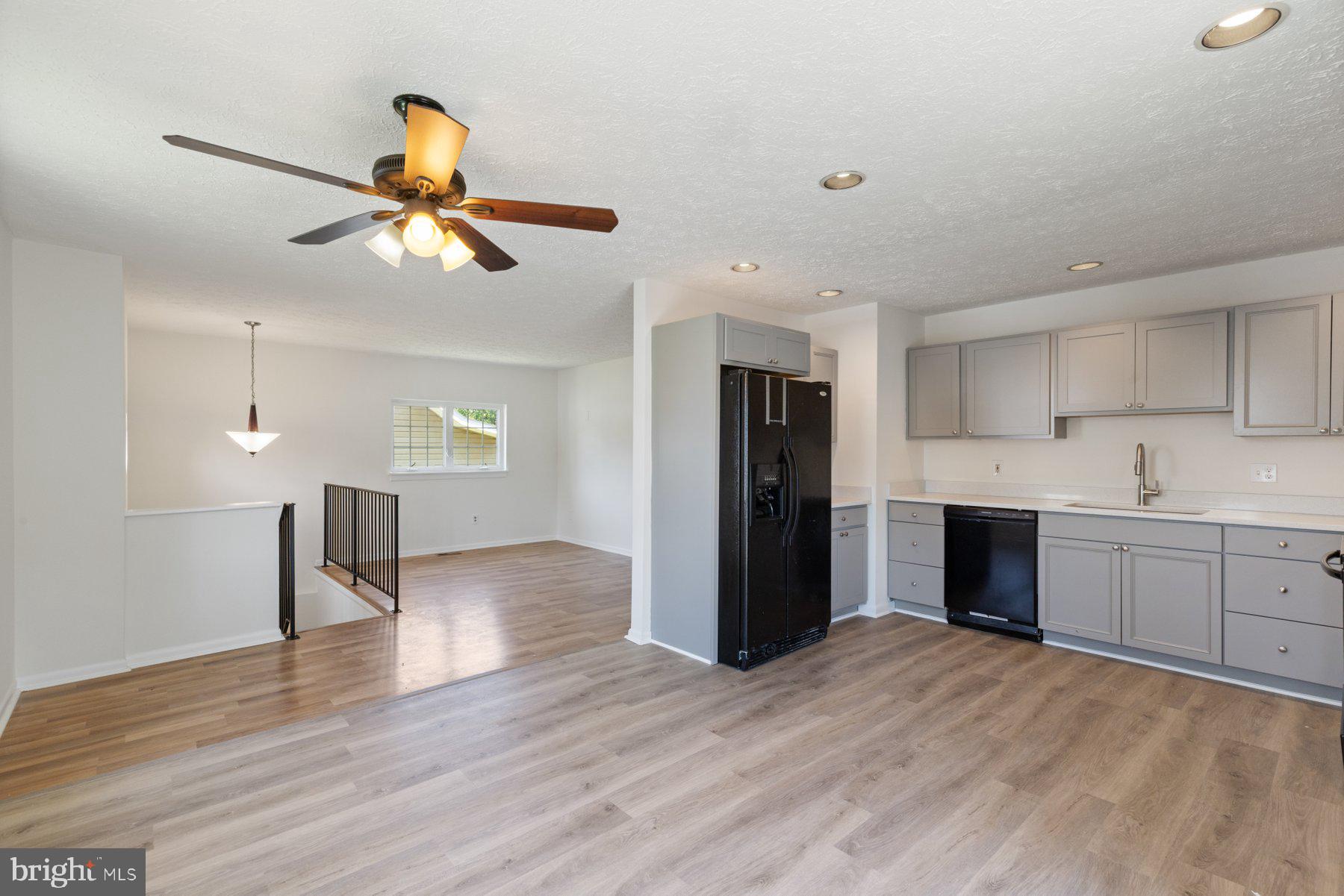 RIVIERA BEACH - Residential