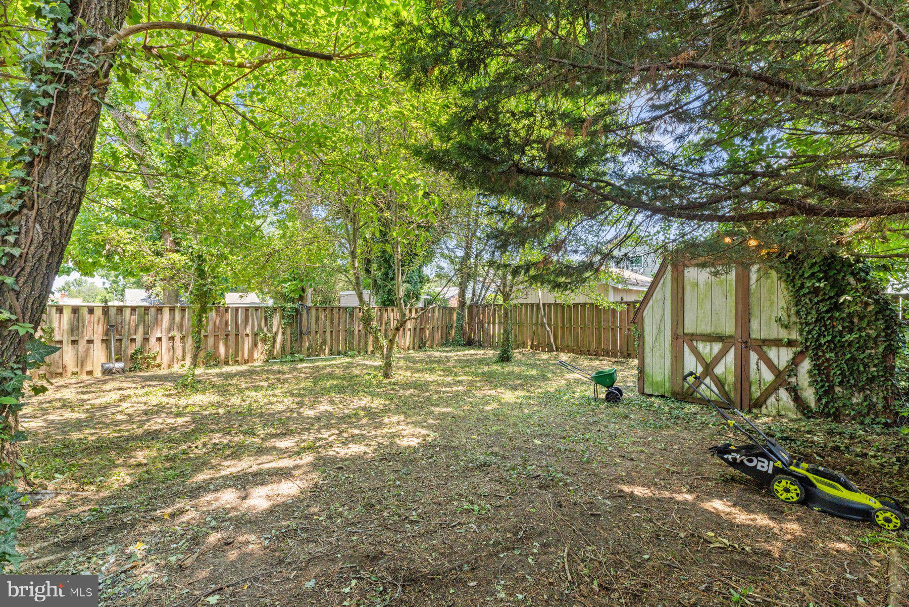 RIVIERA BEACH - Residential