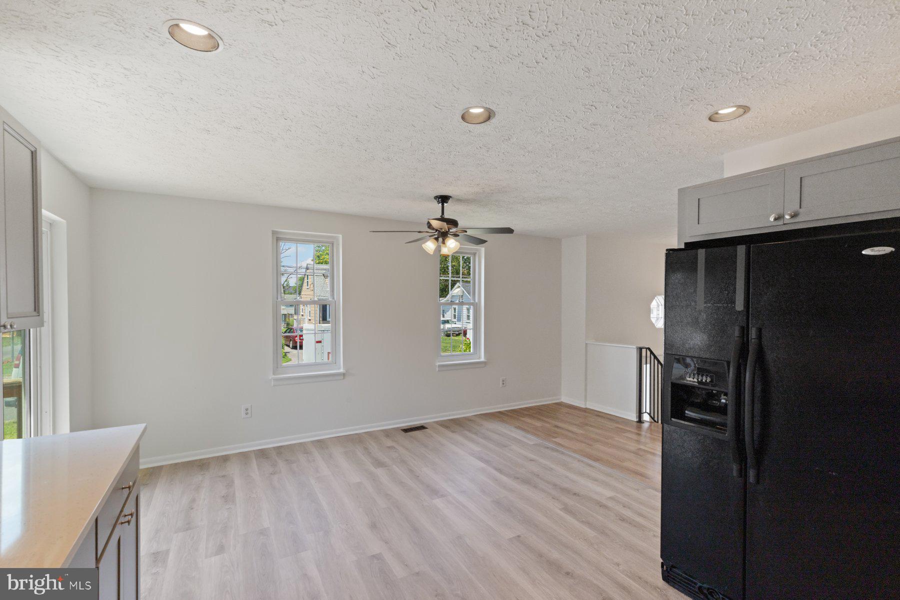 RIVIERA BEACH - Residential