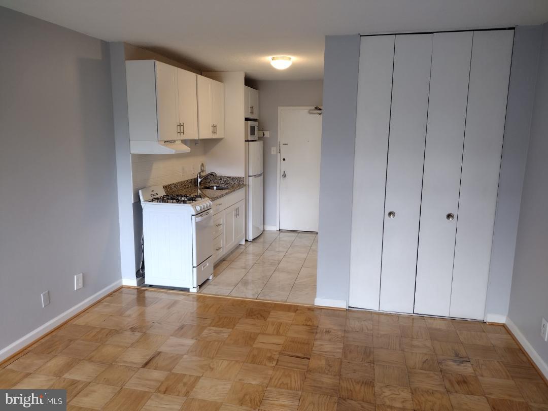 5500 FRIENDSHIP BOULEVARD 1205N