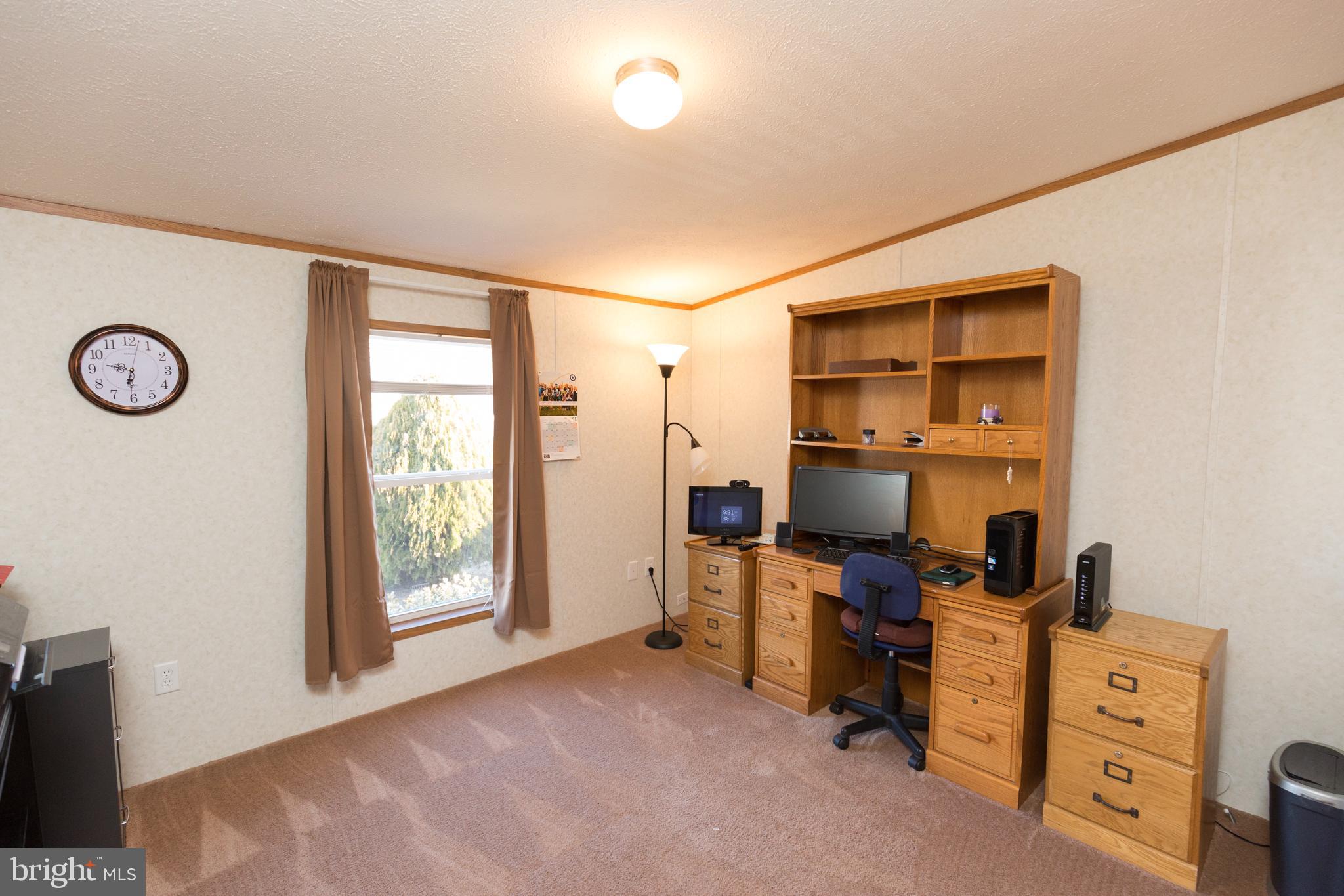 BRENTWOOD MANOR - Residential