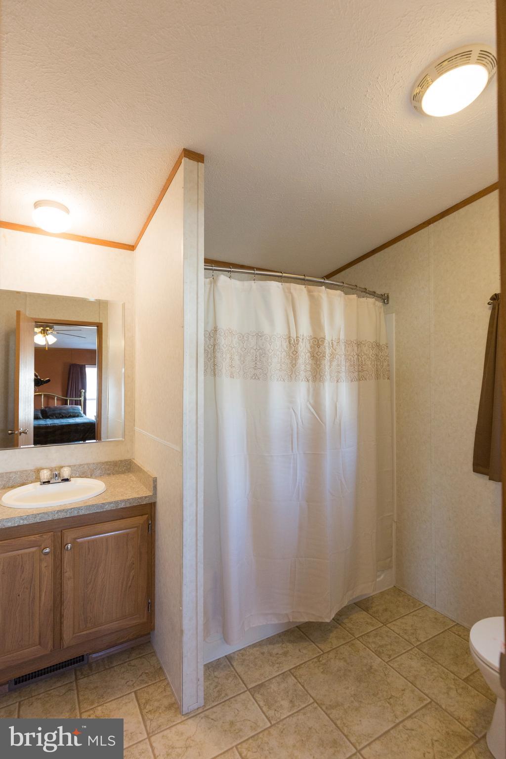 BRENTWOOD MANOR - Residential