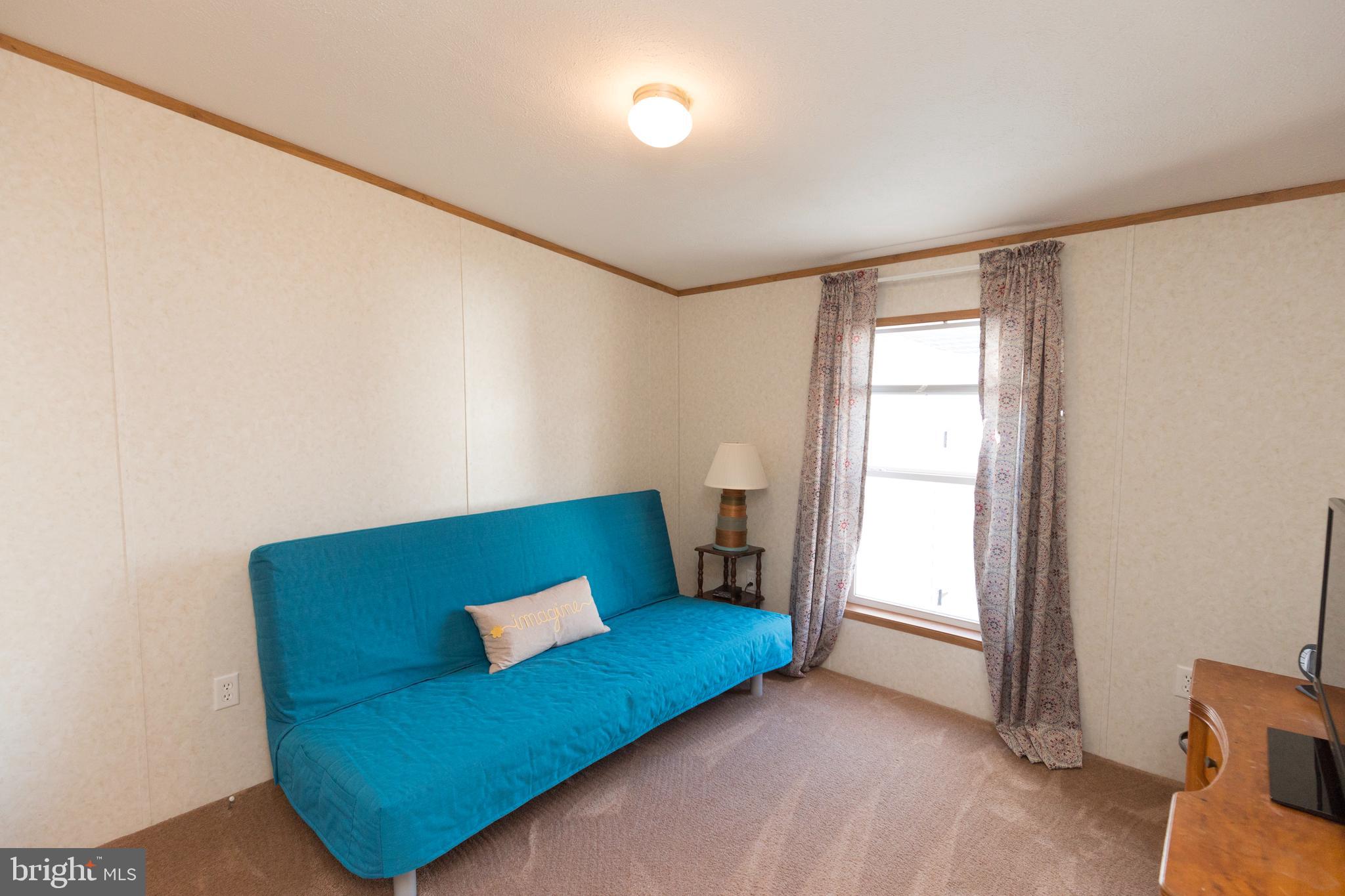 BRENTWOOD MANOR - Residential