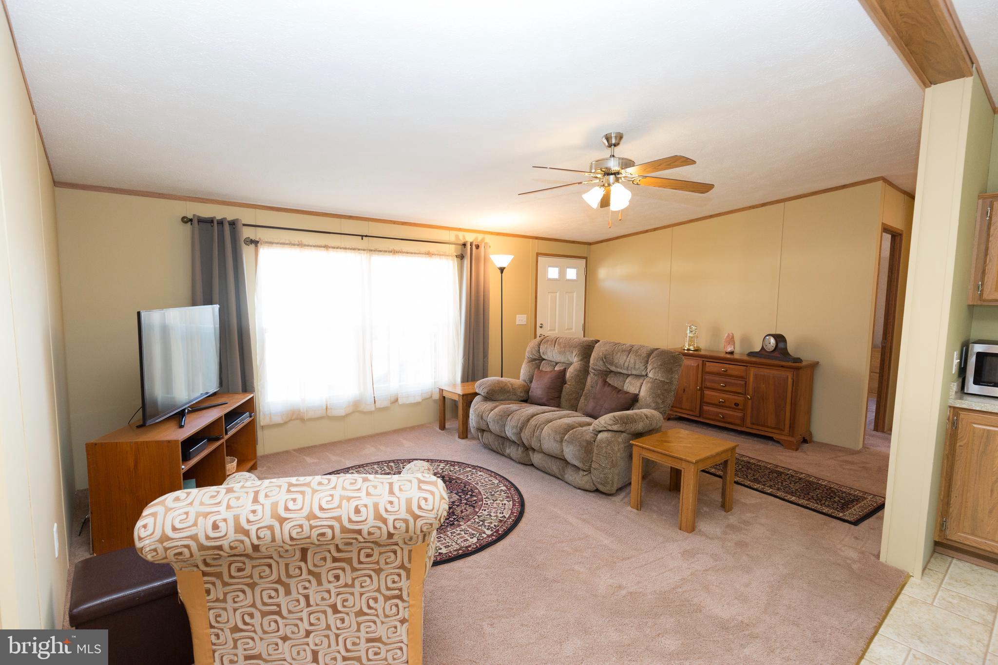 BRENTWOOD MANOR - Residential