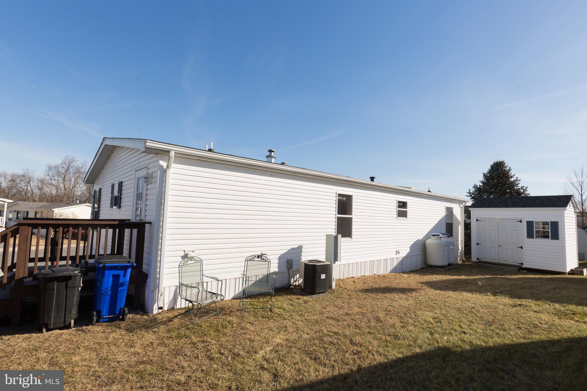 BRENTWOOD MANOR - Residential