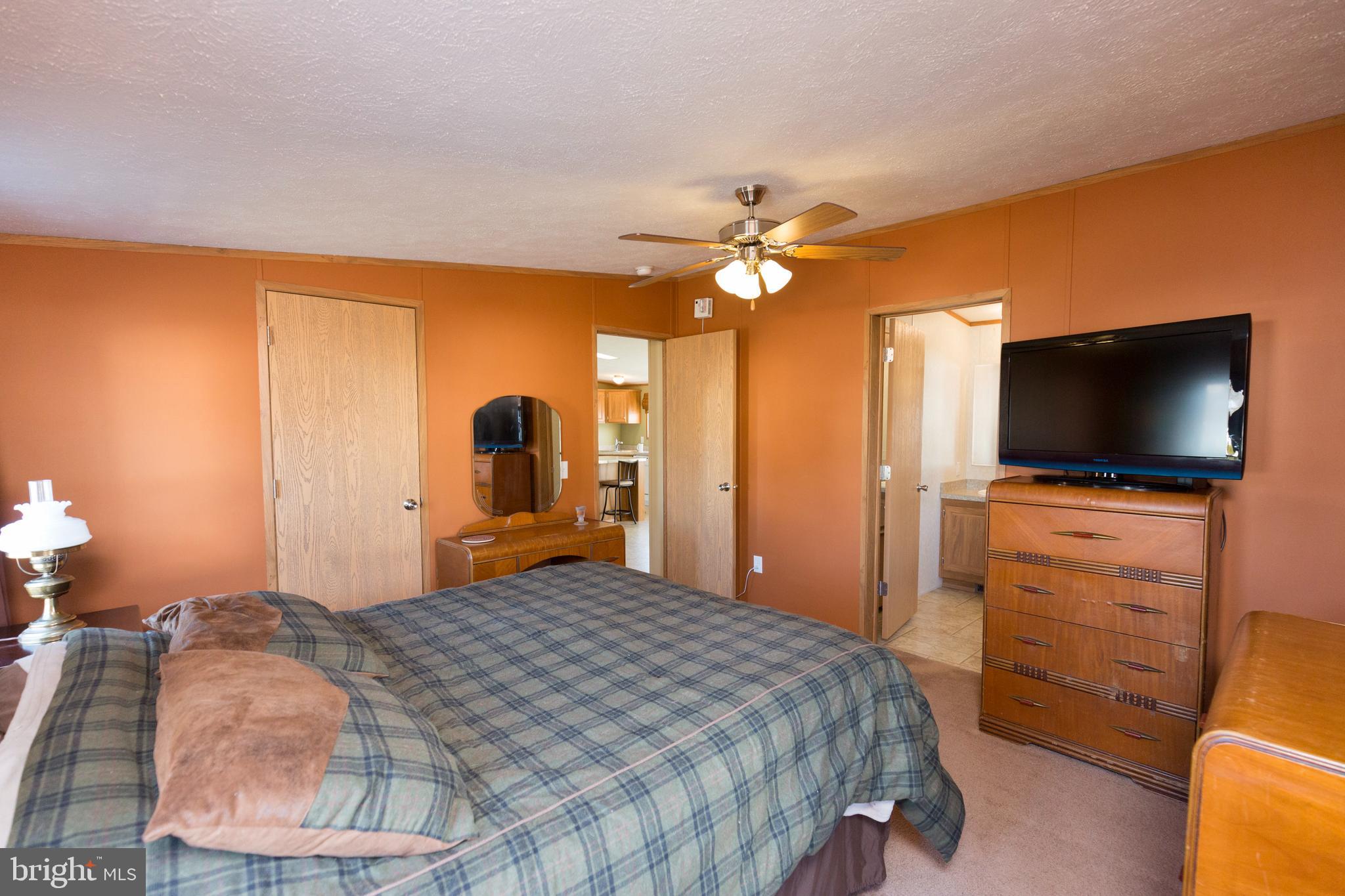 BRENTWOOD MANOR - Residential