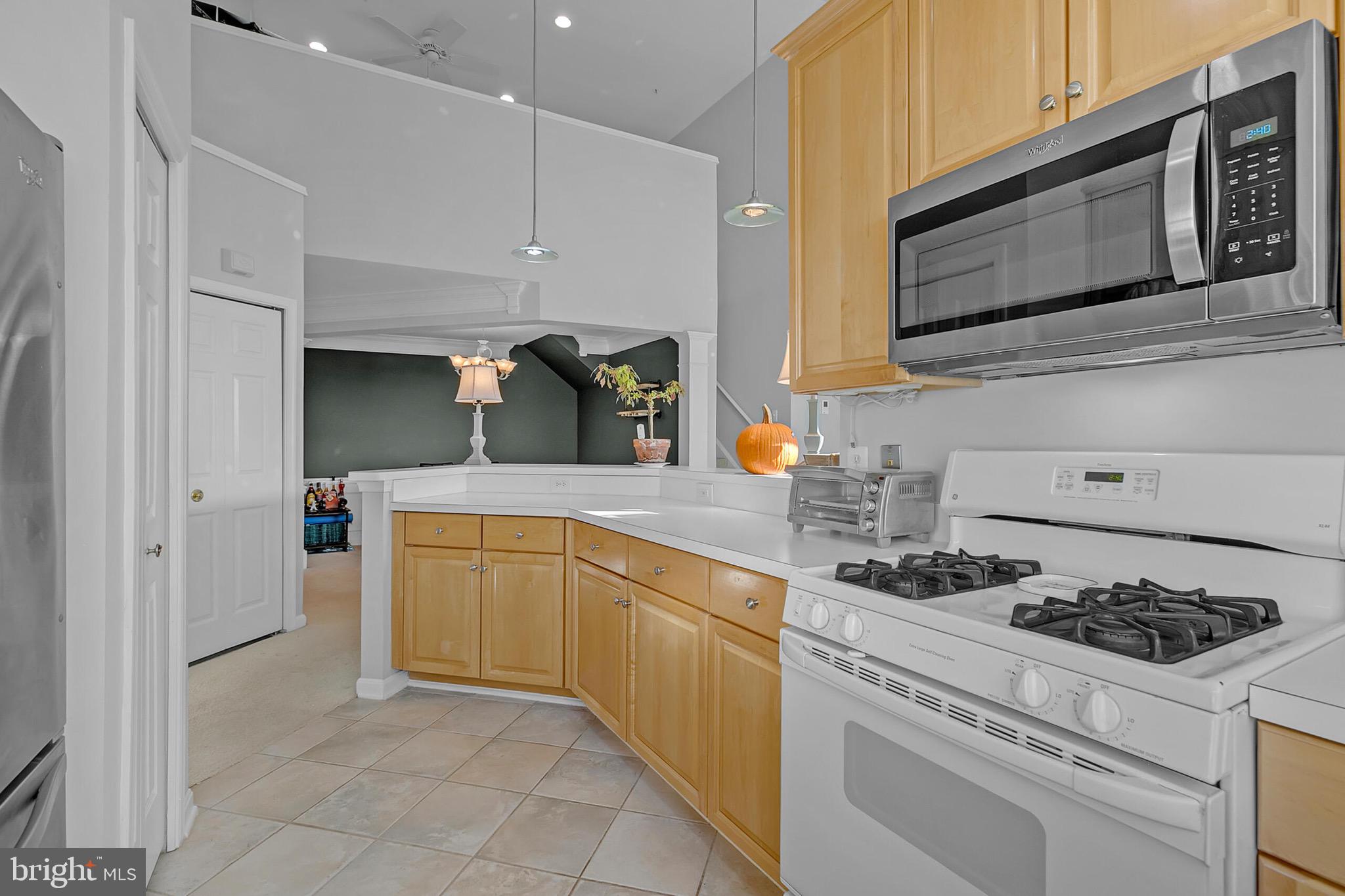 DOMINION STATION - Residential Lease