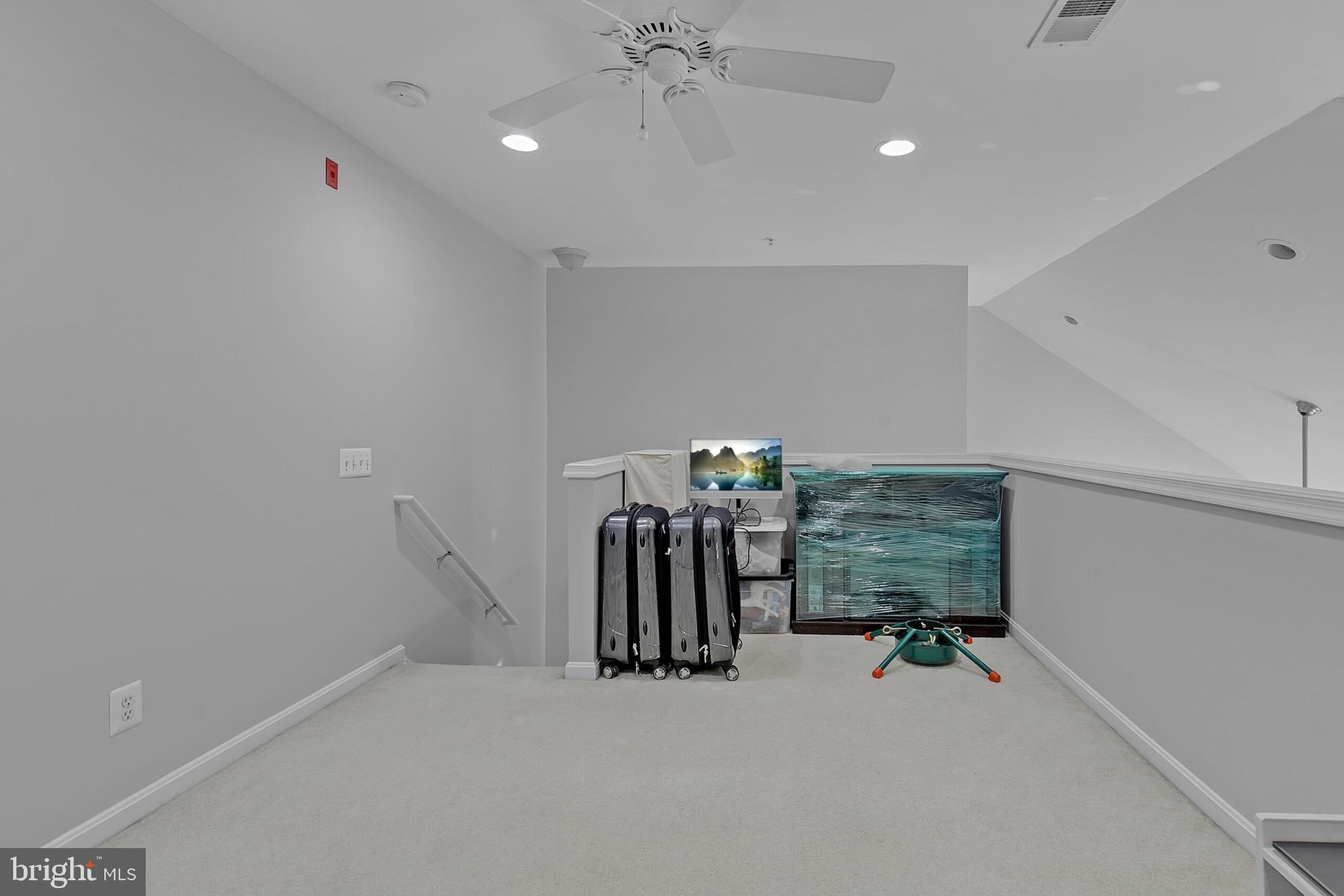 DOMINION STATION - Residential Lease