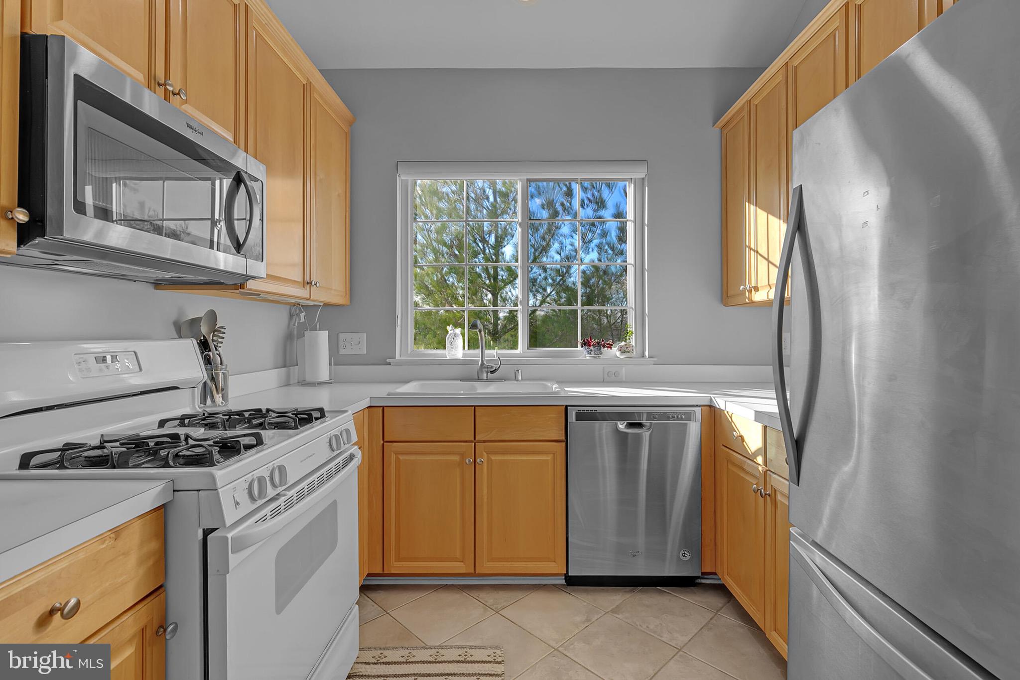 DOMINION STATION - Residential Lease