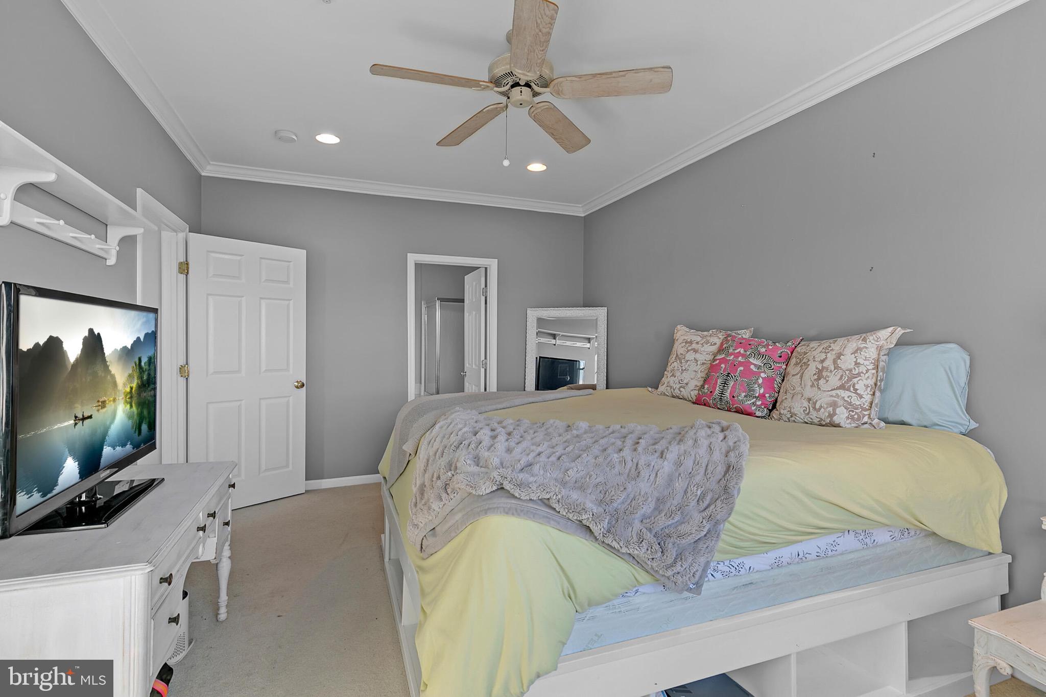 DOMINION STATION - Residential Lease