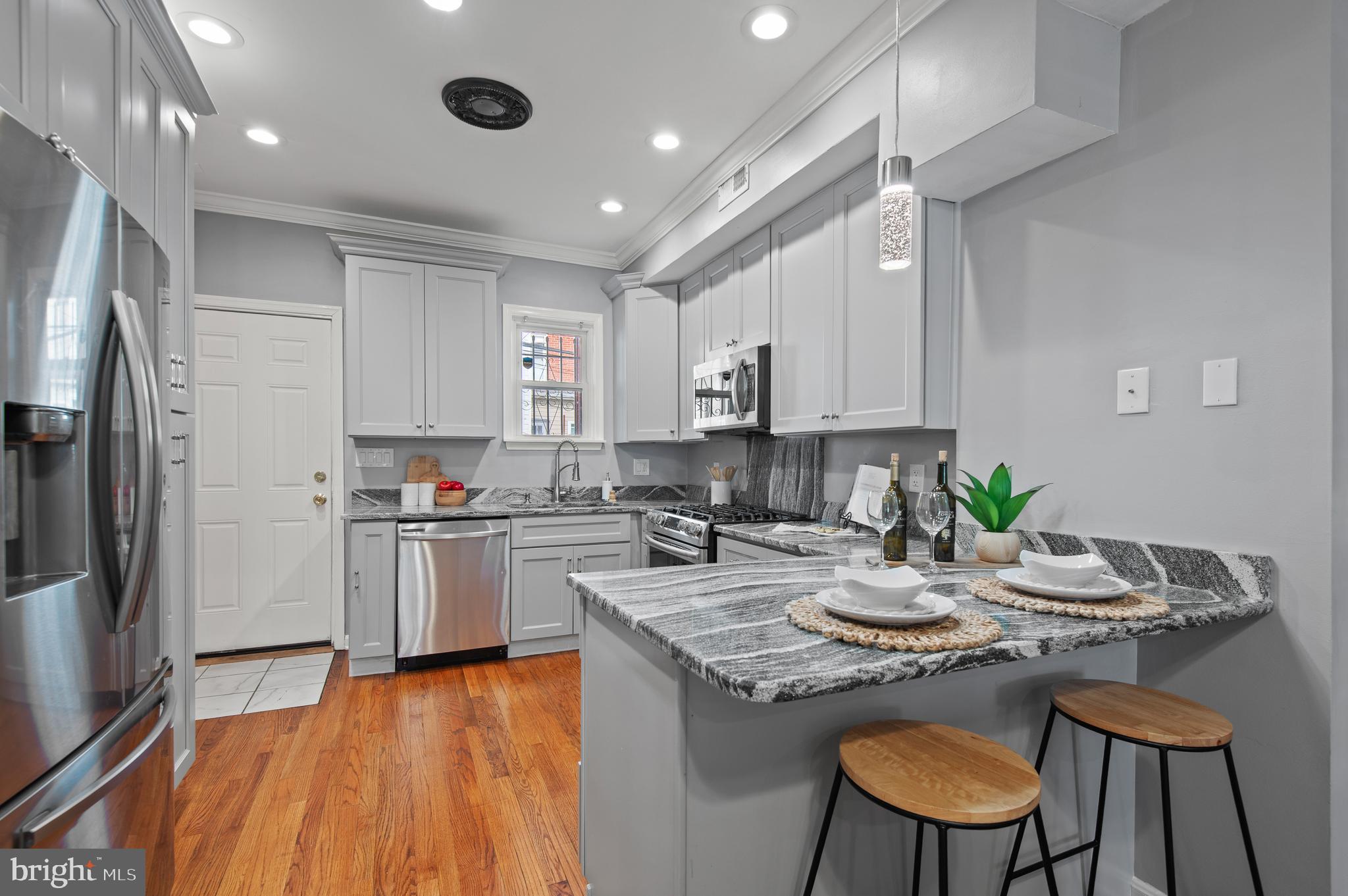 WASHINGTON VILLAGE - Residential