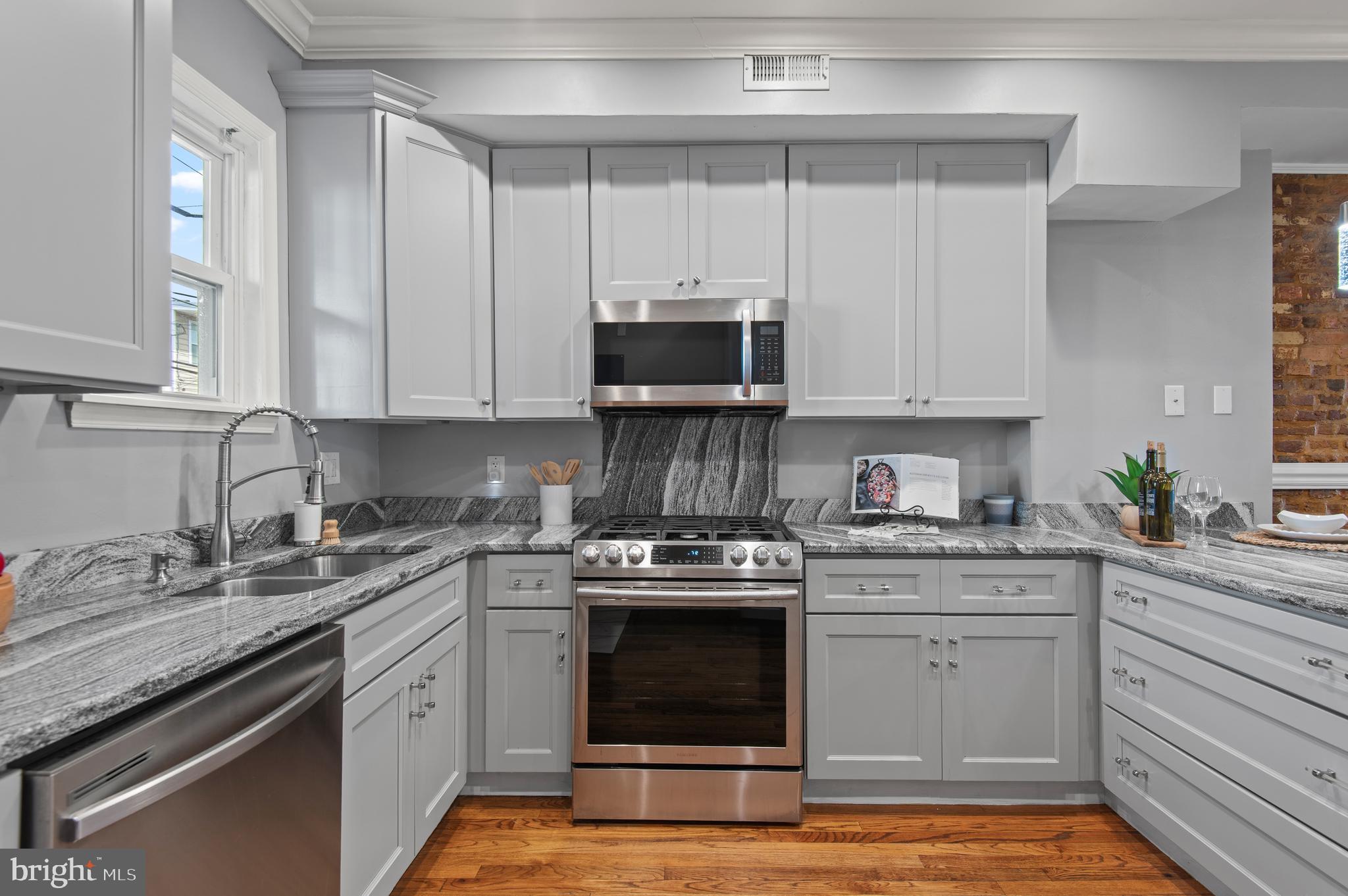 WASHINGTON VILLAGE - Residential