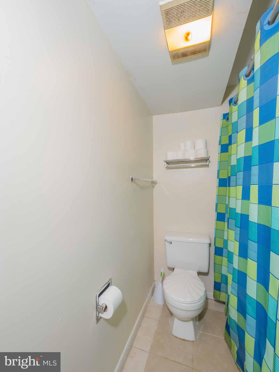 CALVERT TOWNE TOWNHOUSES - Residential