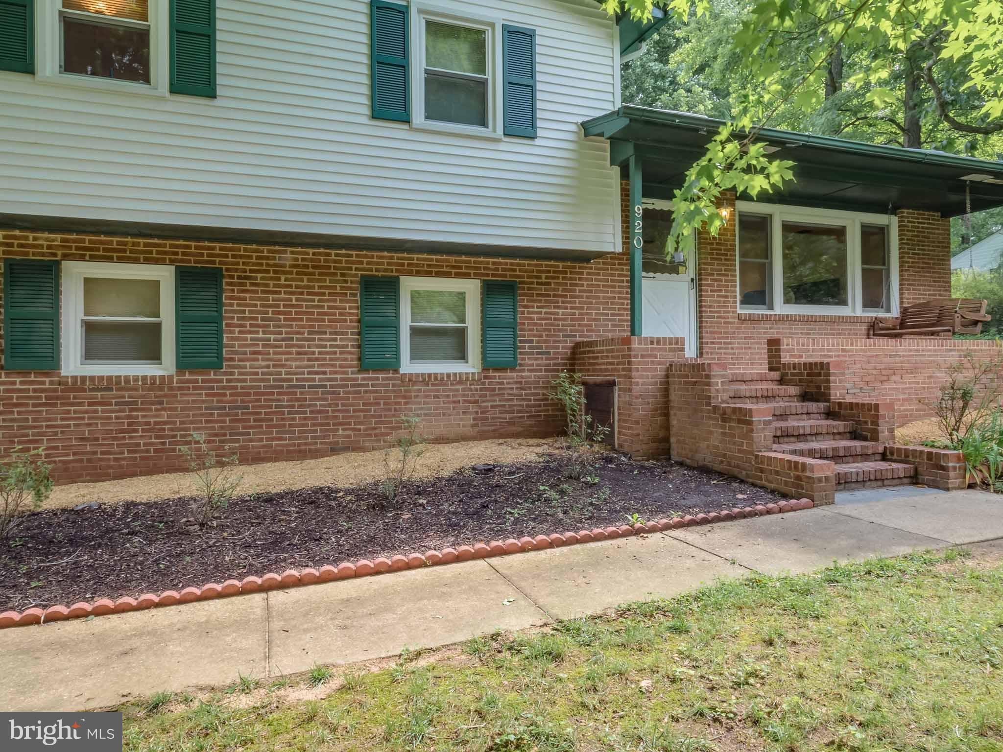 CALVERT TOWNE TOWNHOUSES - Residential