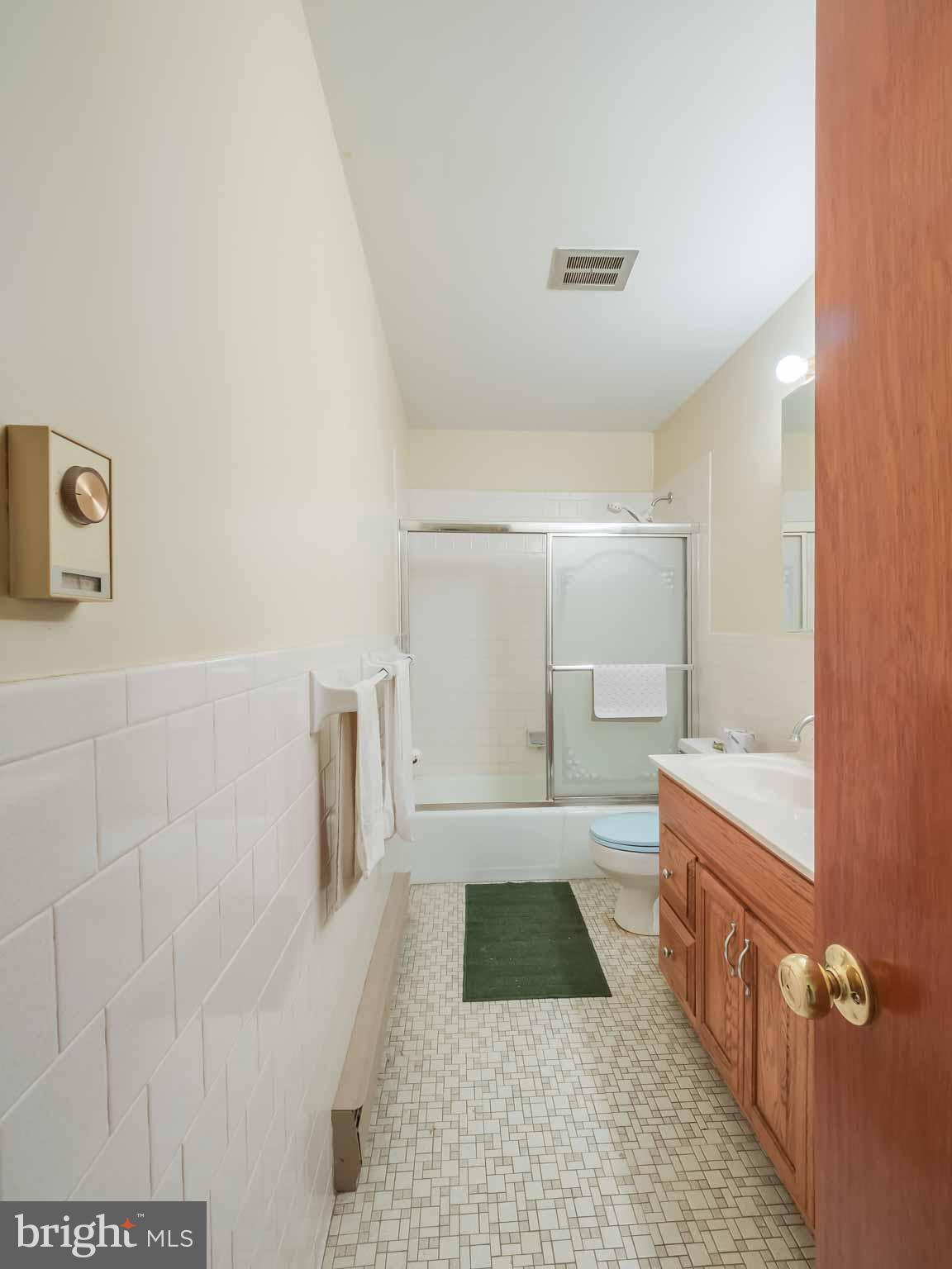 CALVERT TOWNE TOWNHOUSES - Residential