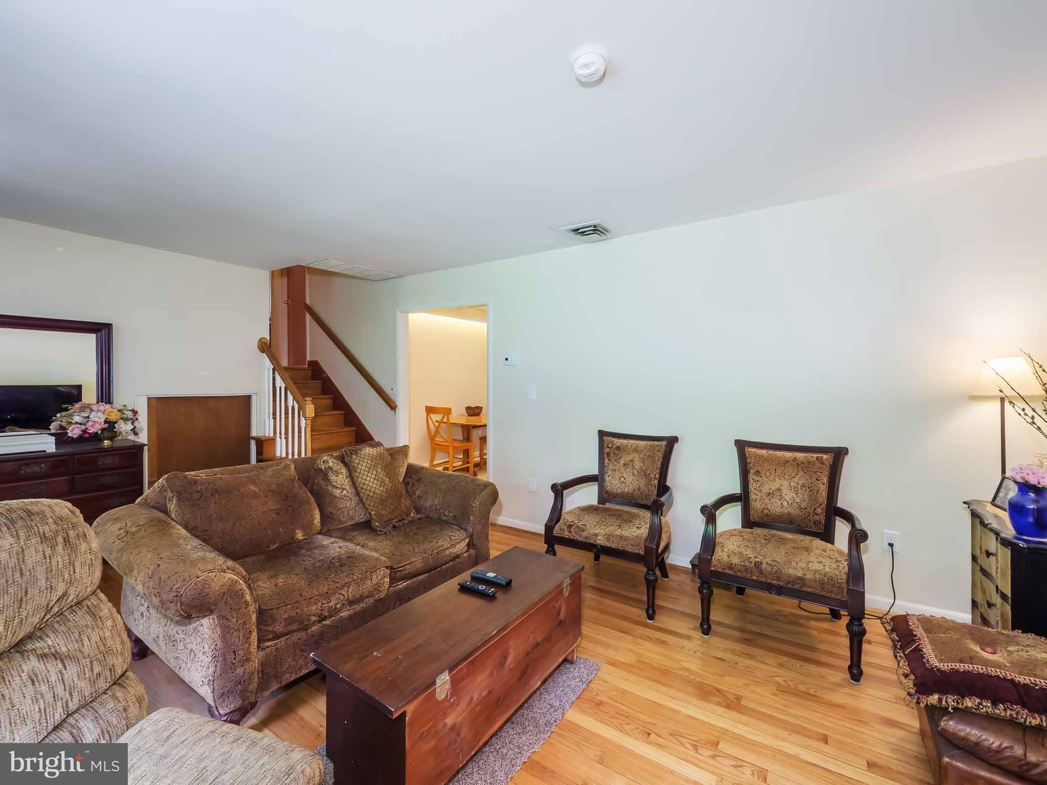 CALVERT TOWNE TOWNHOUSES - Residential