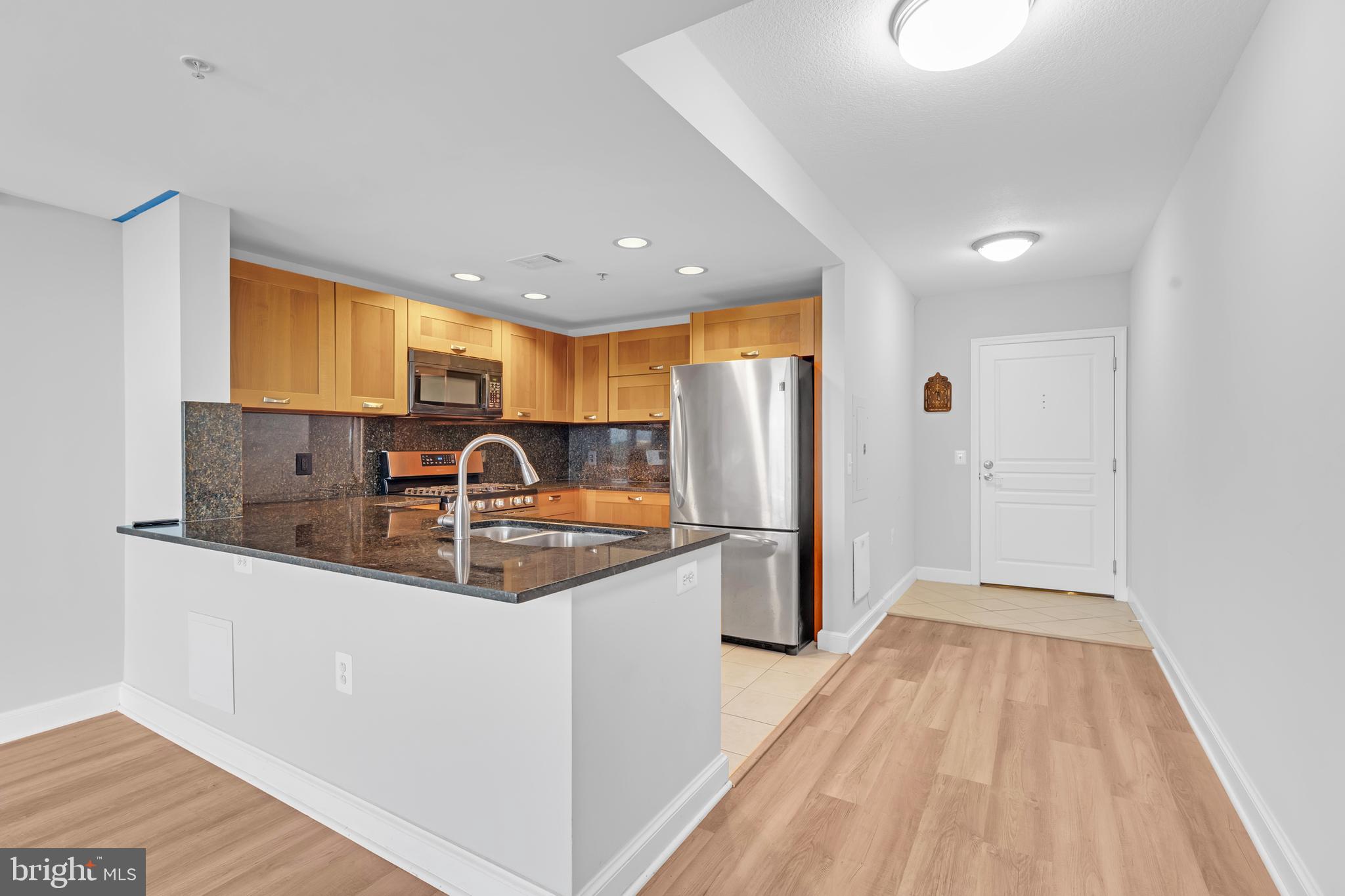2451 MIDTOWN AVENUE 714