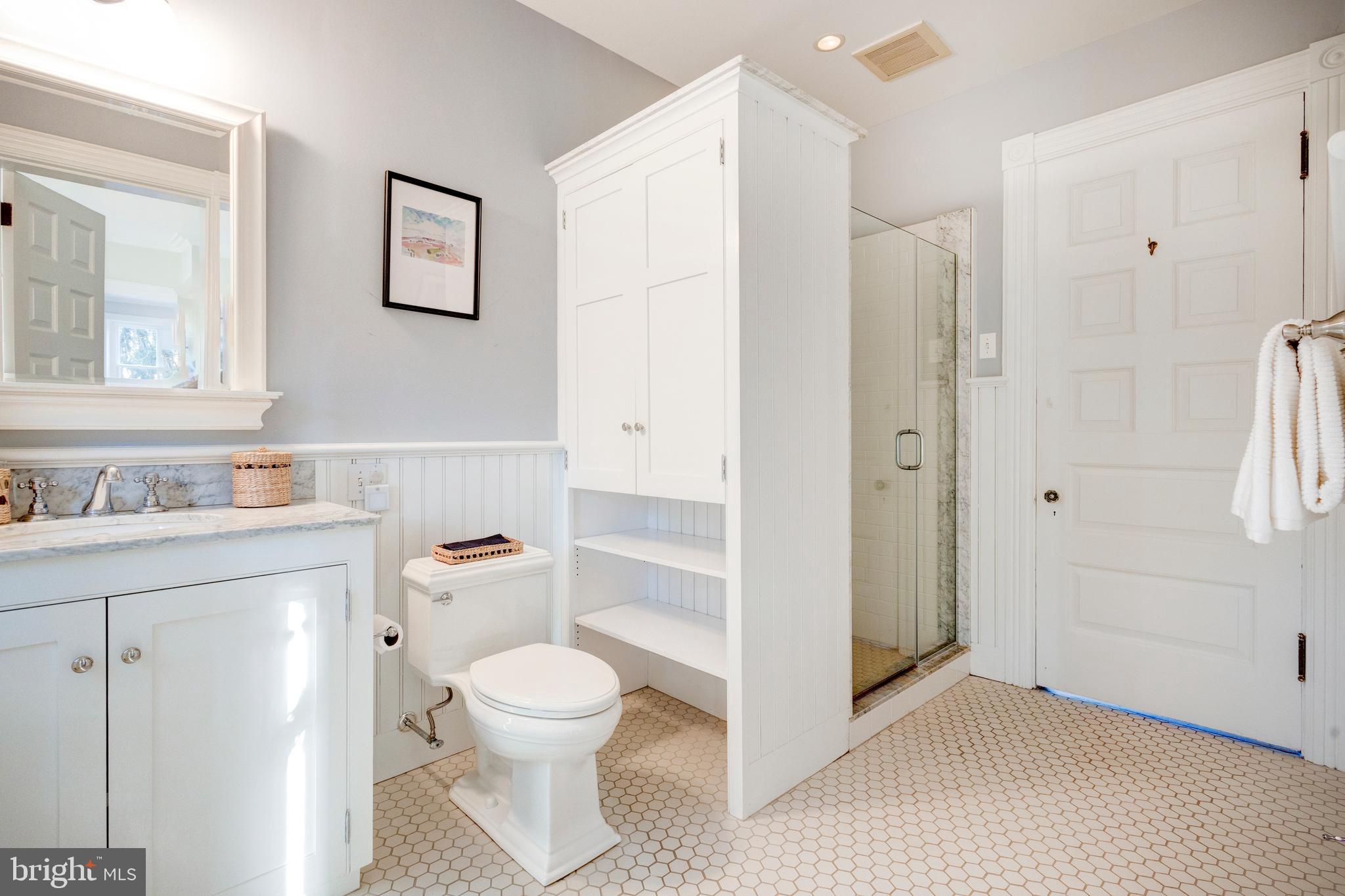 CHESTNUT HILL - Residential