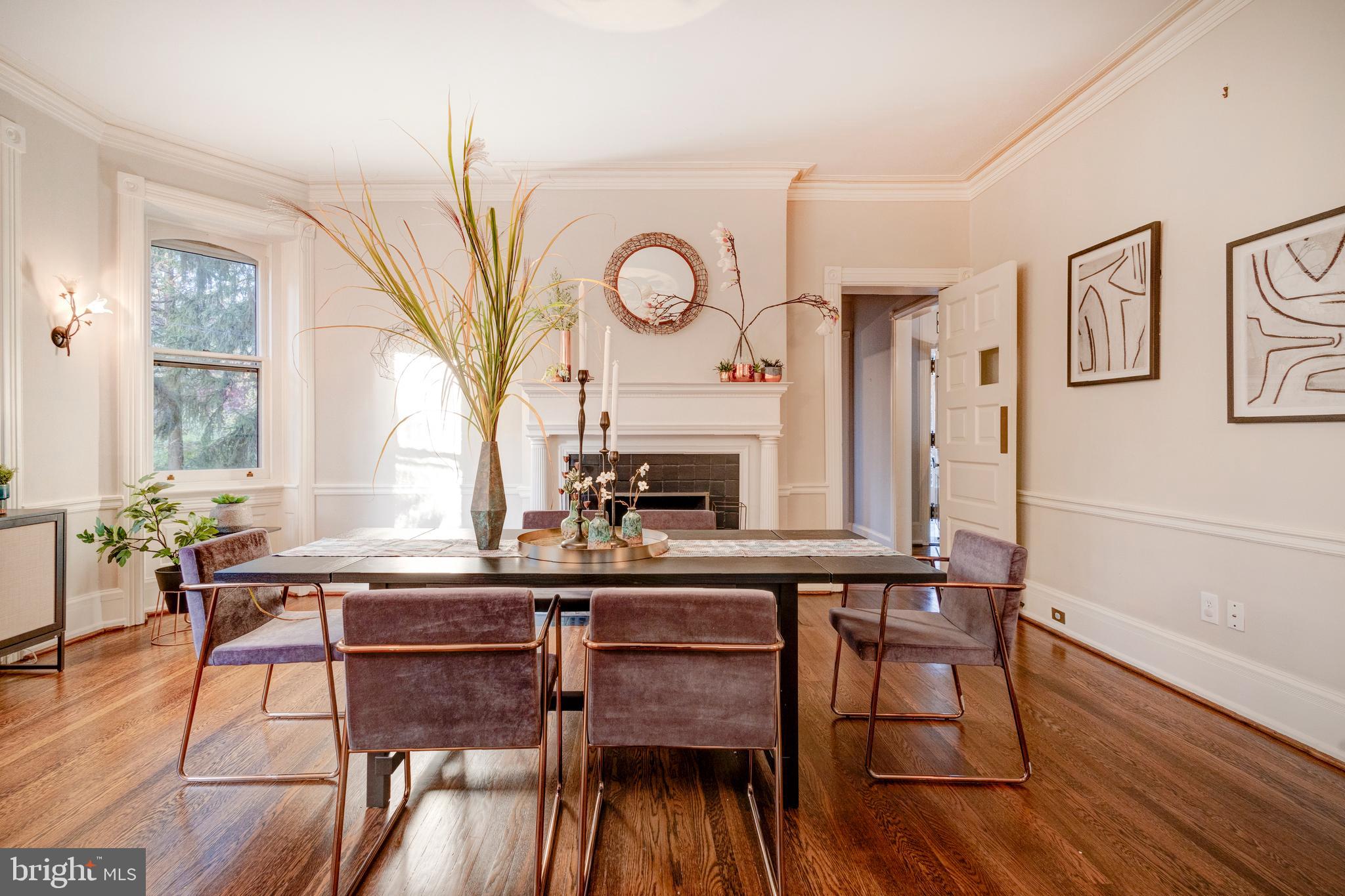 CHESTNUT HILL - Residential