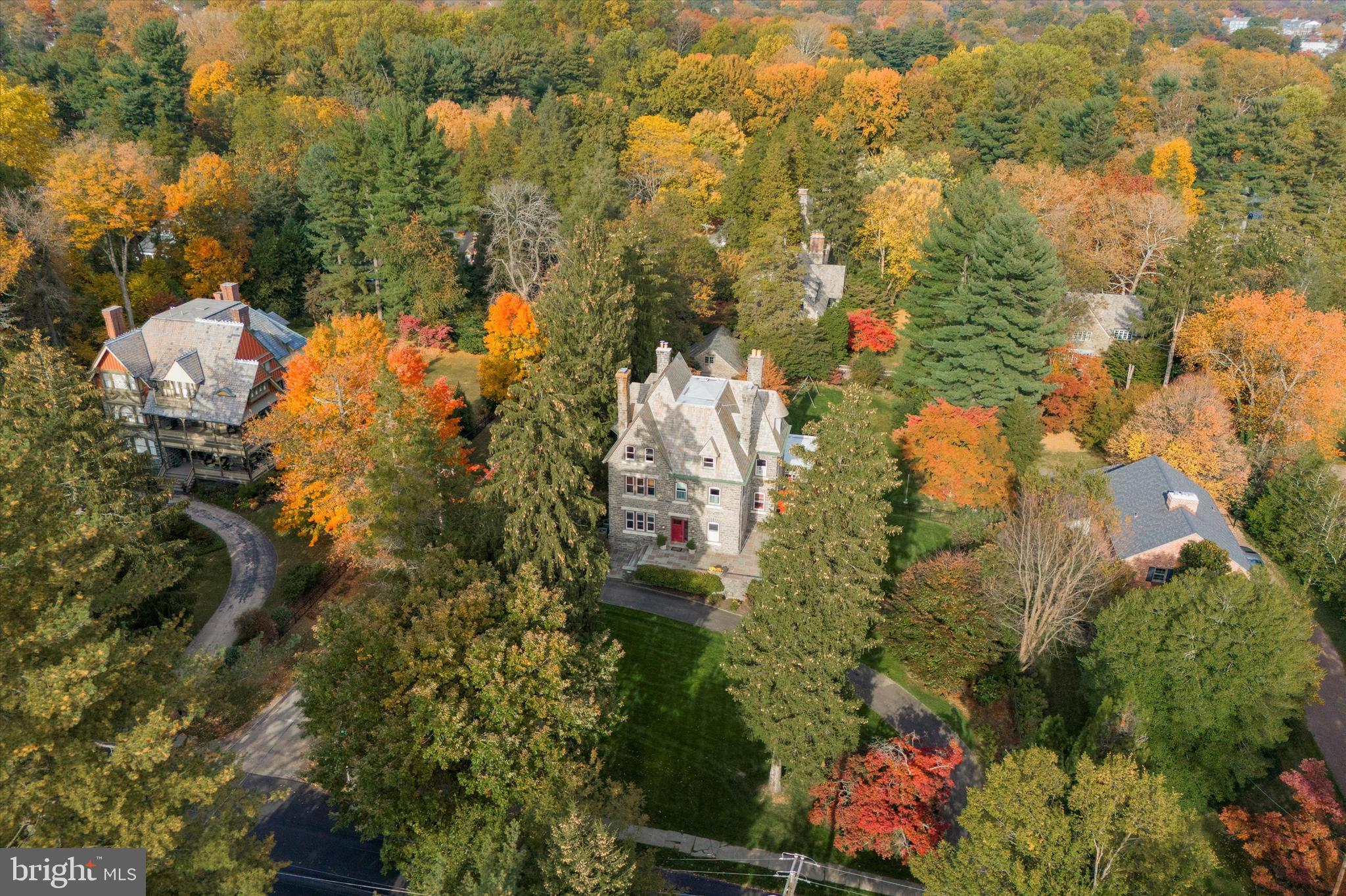 CHESTNUT HILL - Residential