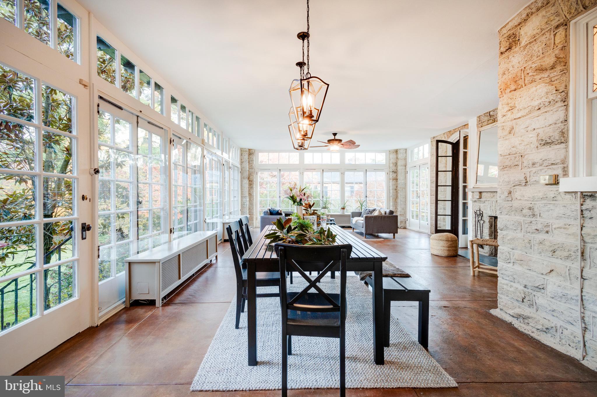 CHESTNUT HILL - Residential