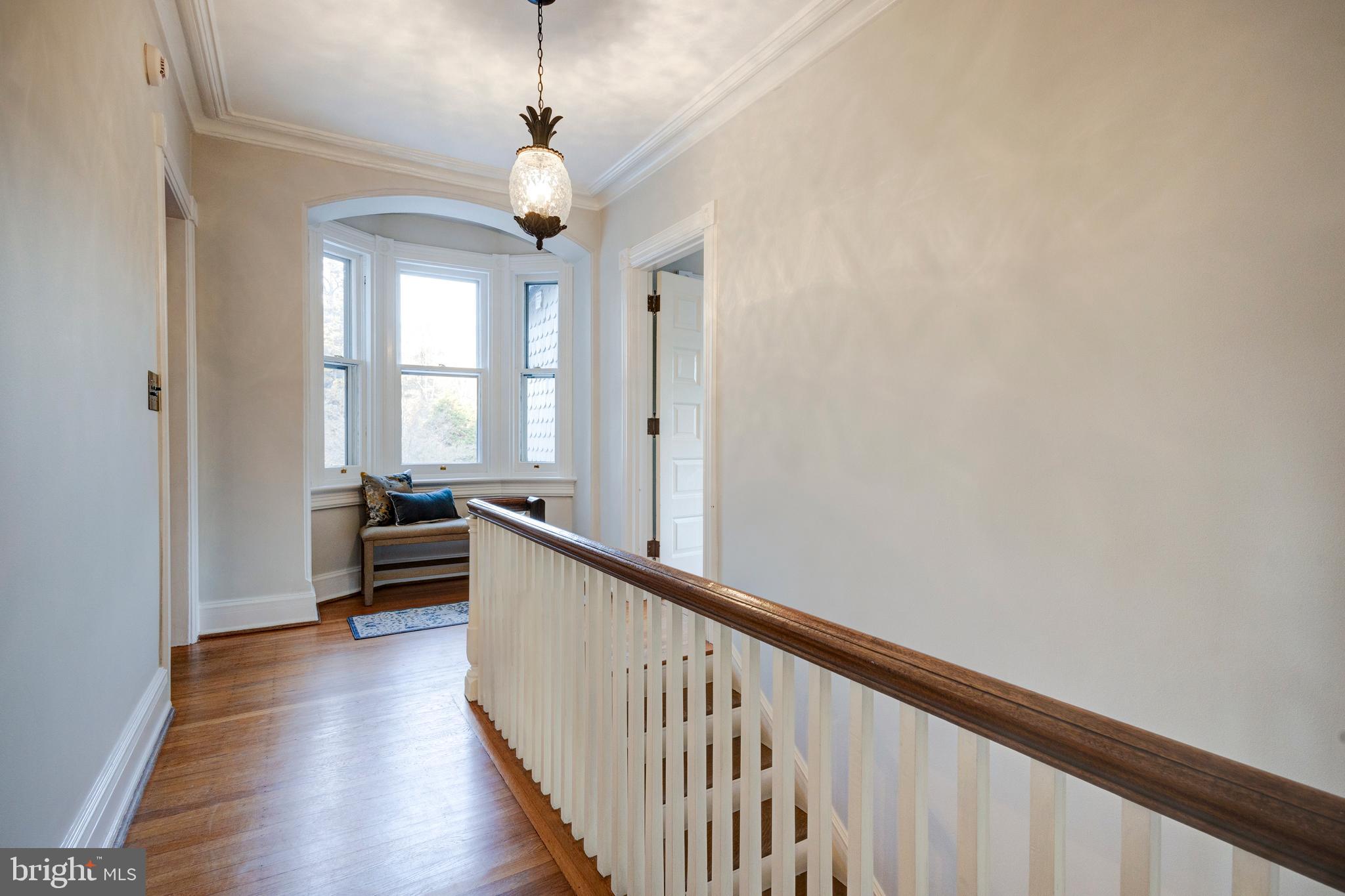 CHESTNUT HILL - Residential