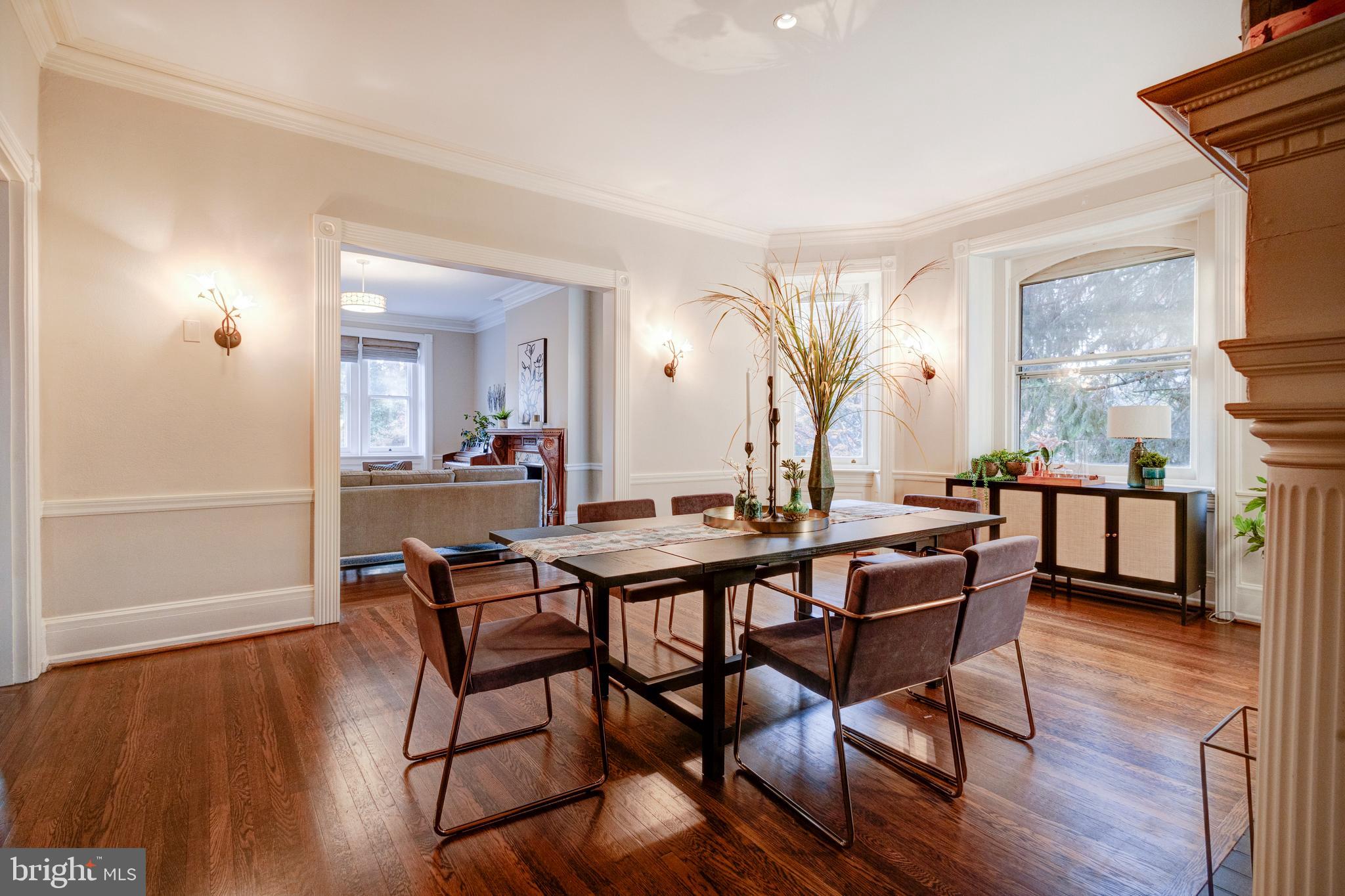 CHESTNUT HILL - Residential