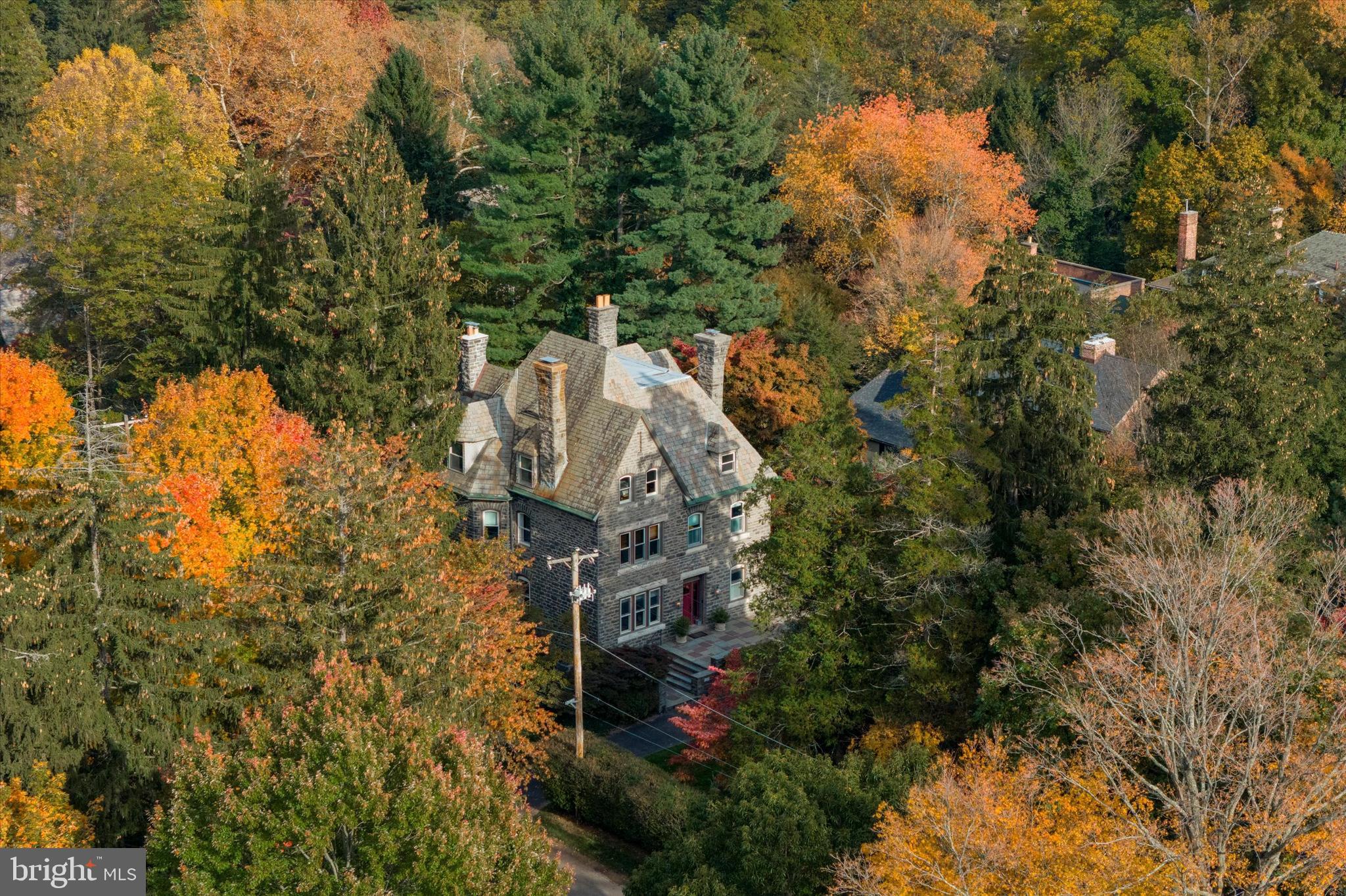 CHESTNUT HILL - Residential