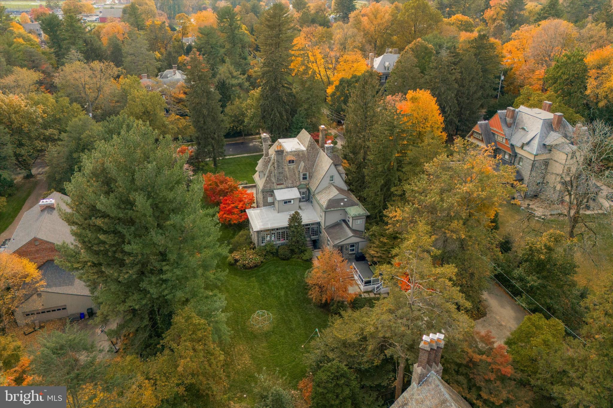 CHESTNUT HILL - Residential