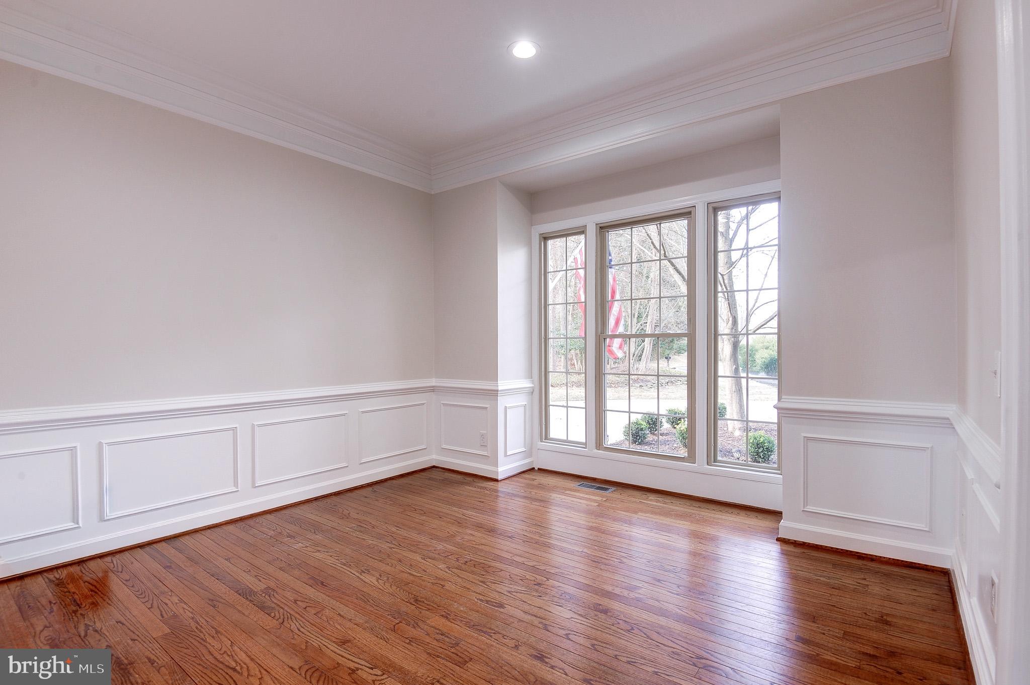 CHAMPION LAKE - Residential