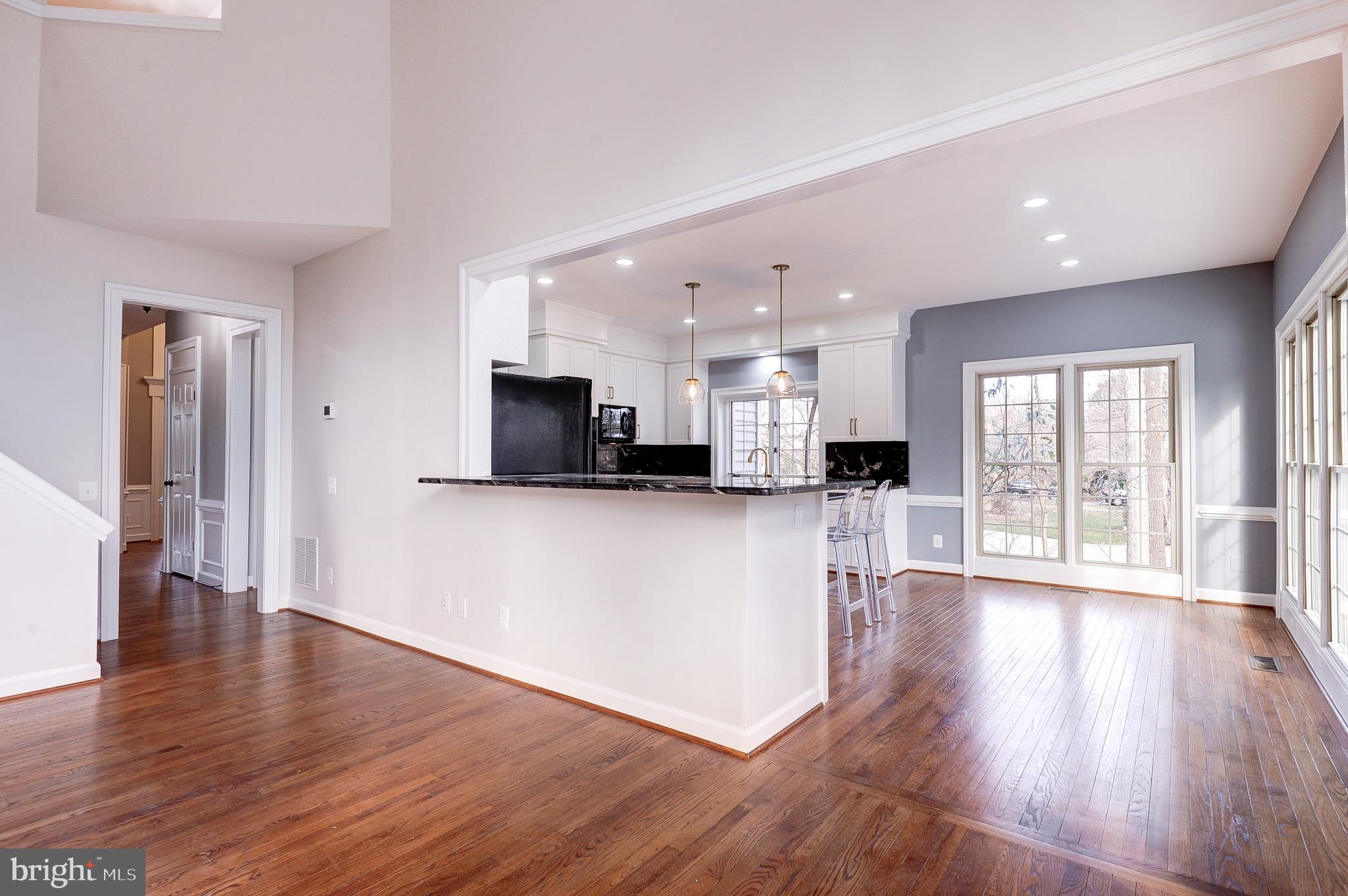 CHAMPION LAKE - Residential