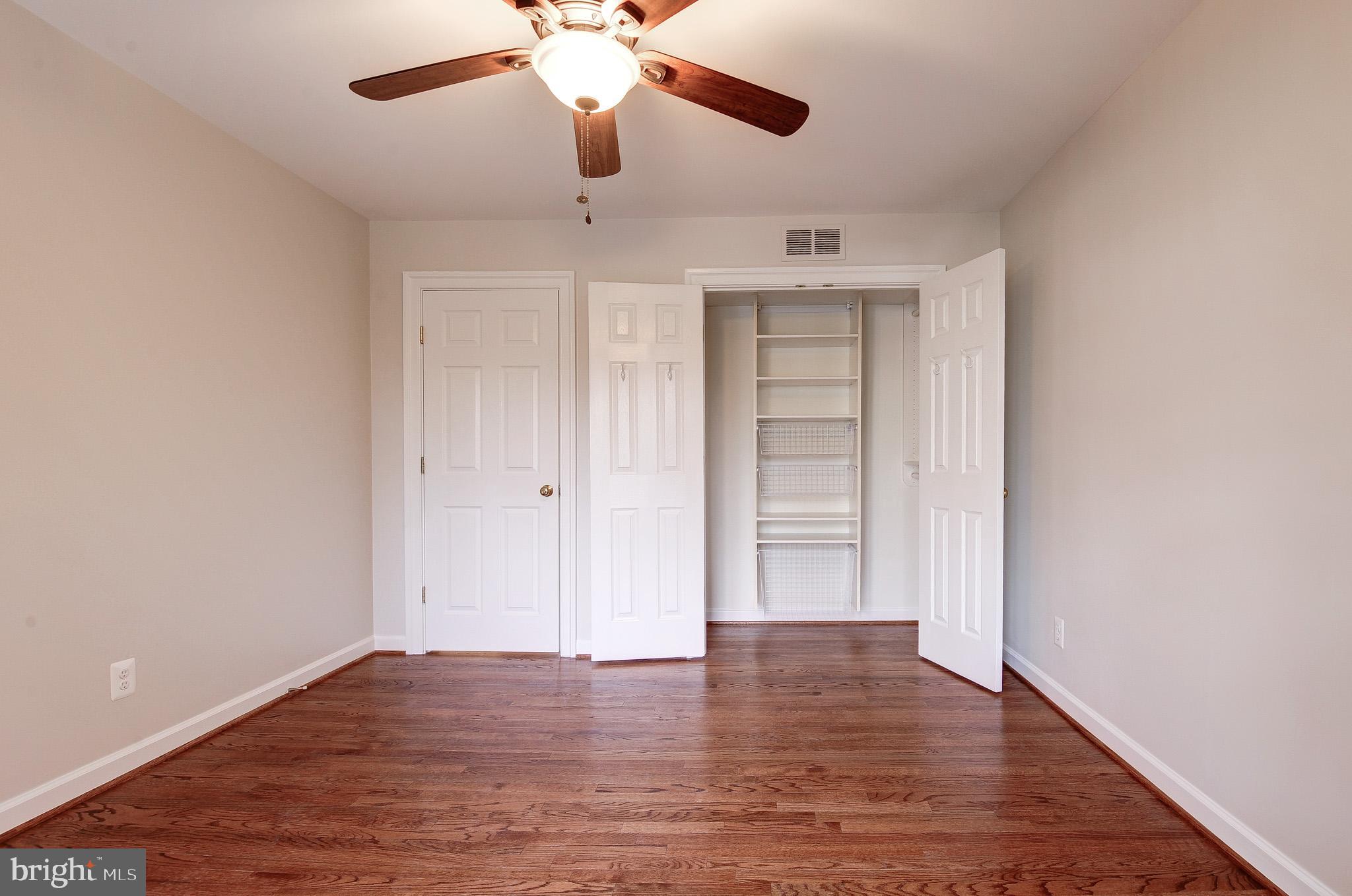 CHAMPION LAKE - Residential