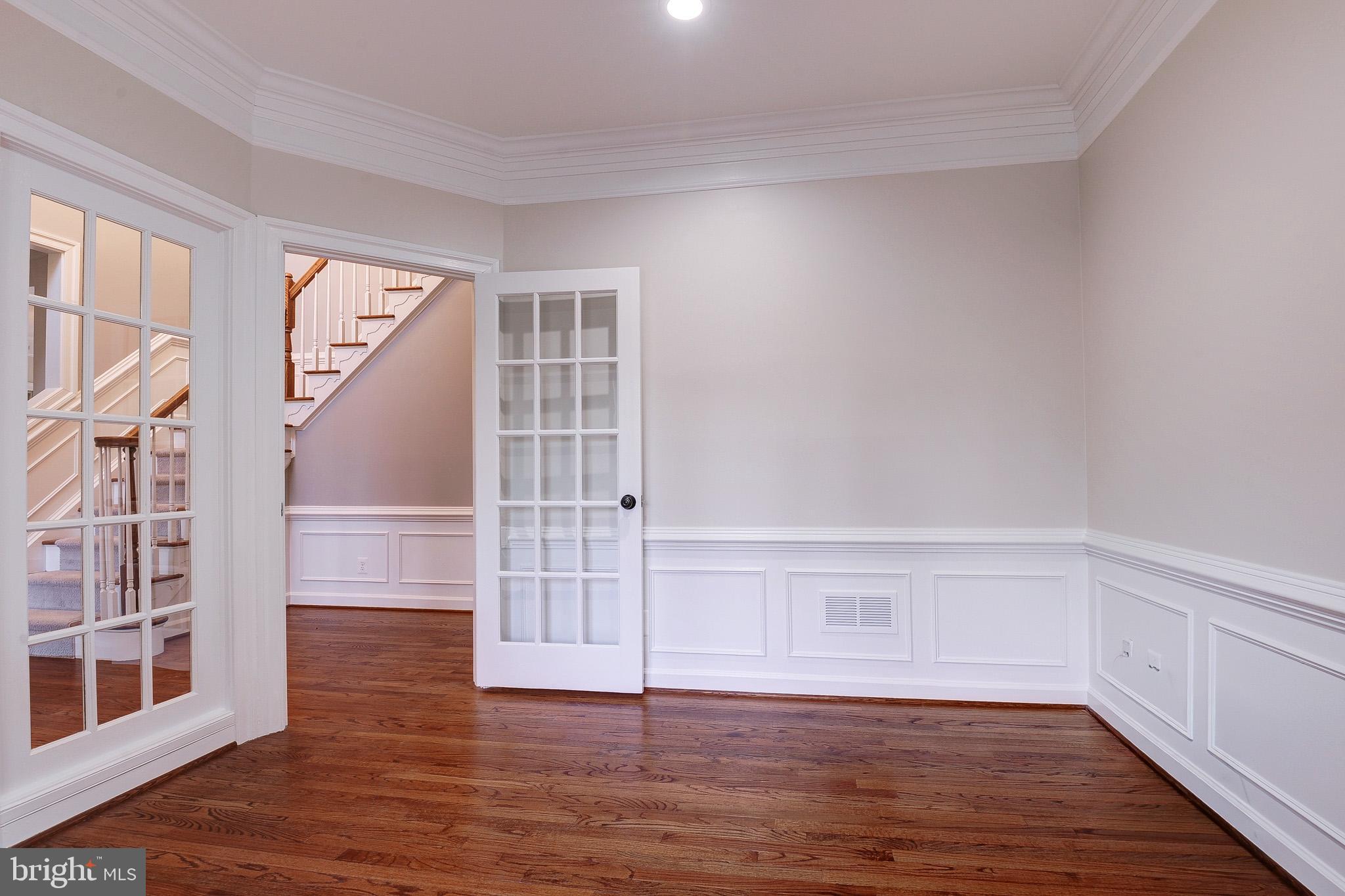 CHAMPION LAKE - Residential