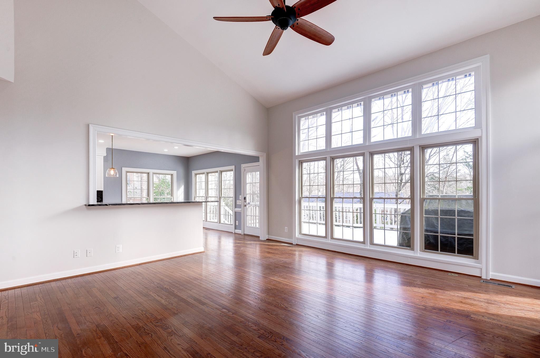 CHAMPION LAKE - Residential