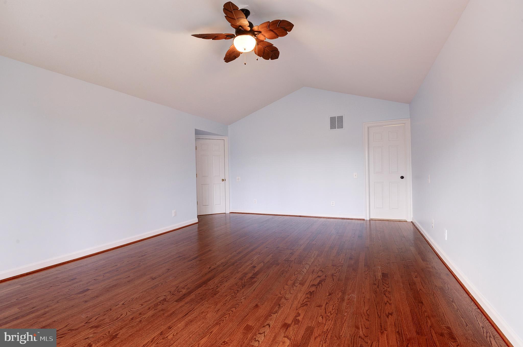 CHAMPION LAKE - Residential