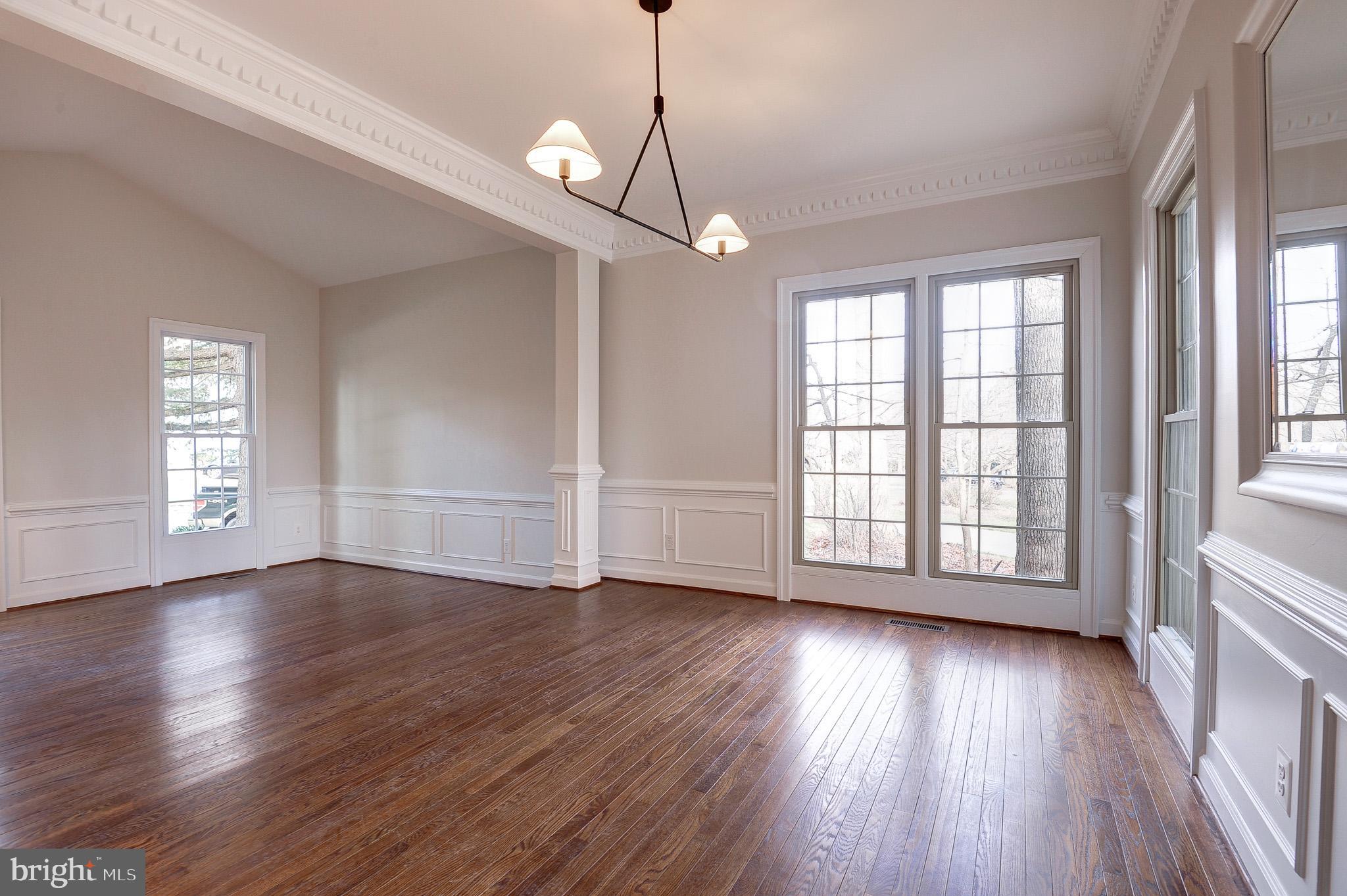 CHAMPION LAKE - Residential