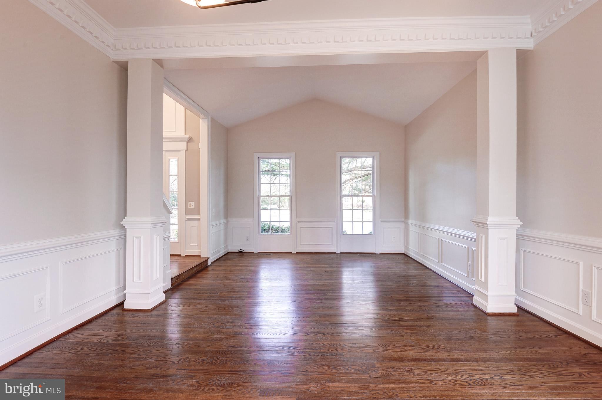 CHAMPION LAKE - Residential