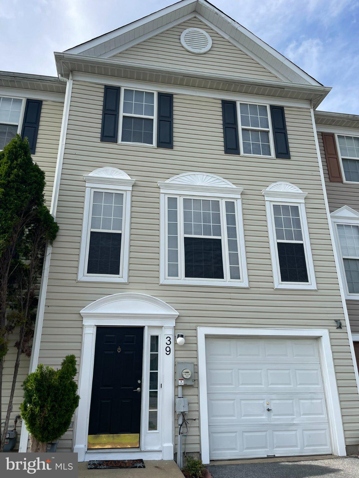 39 LISA DRIVE