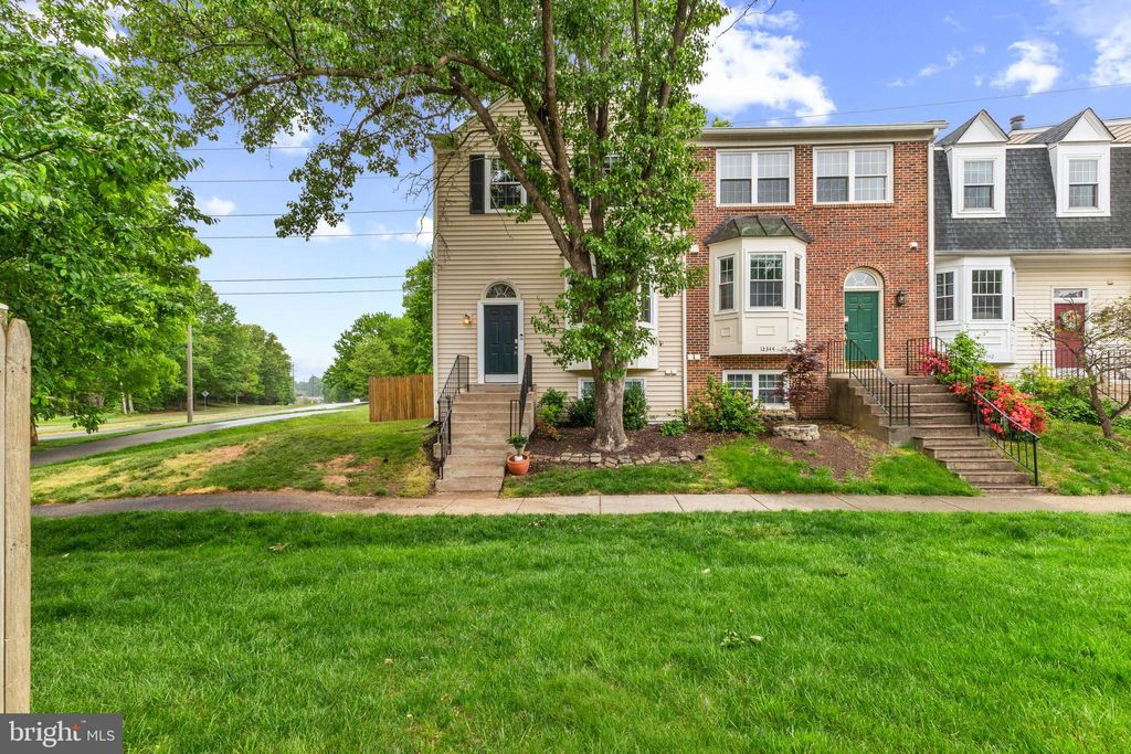 Photo of 12346 Field Lark Court, FAIRFAX, VA 22033 (MLS # VAFX2308300)
