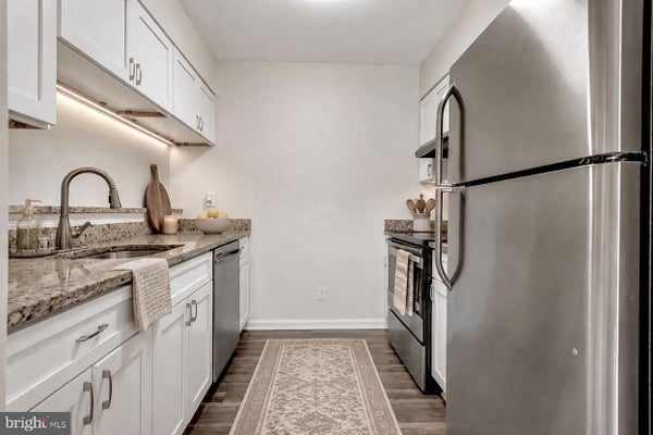 200 SPRING MAIDEN CT UNIT 101, GLEN BURNIE, MD 21060 - Image 4902da8a631bb7c7eb9fc36e603faec5/3462180531
