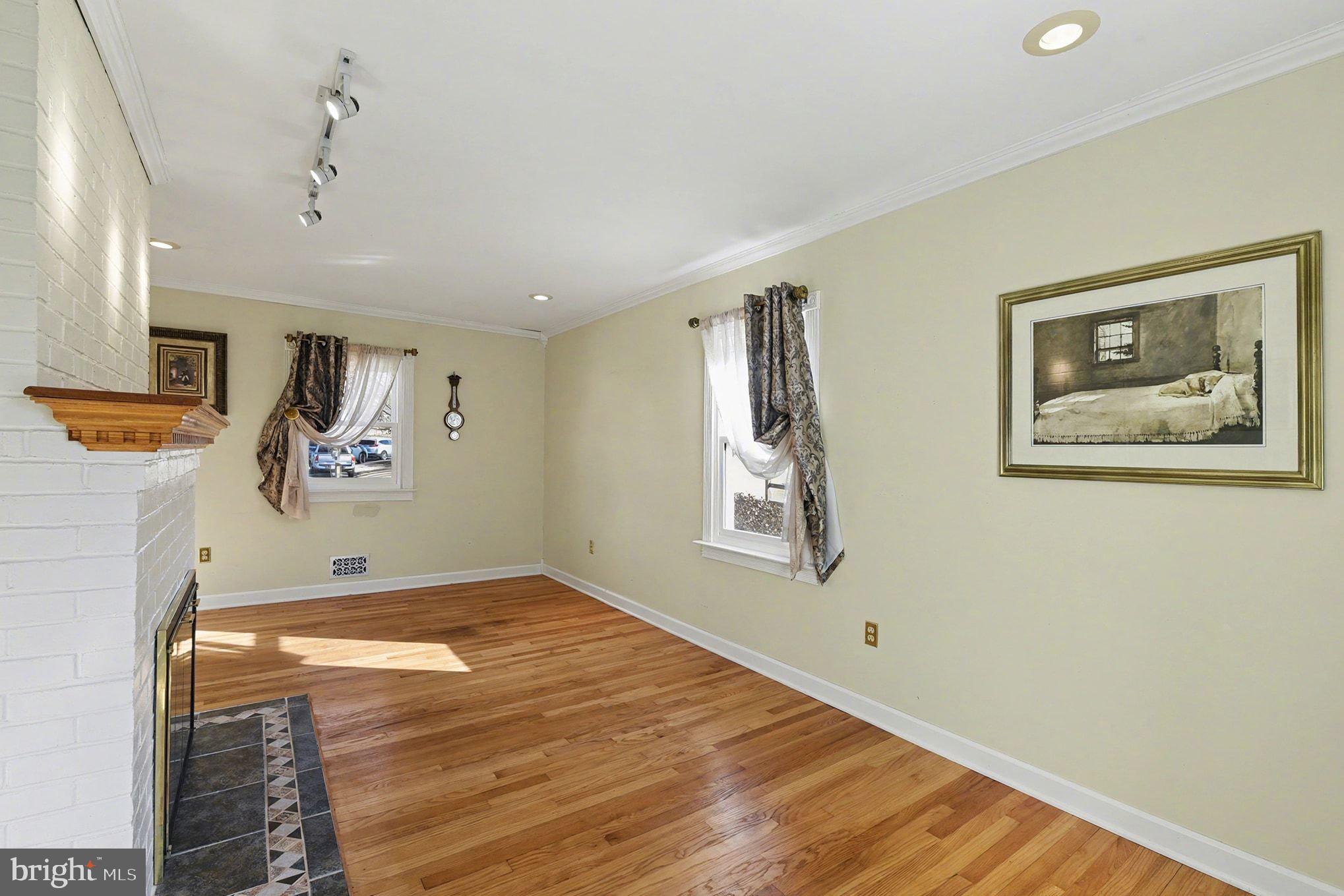 ADAMS HEIGHTS - Residential